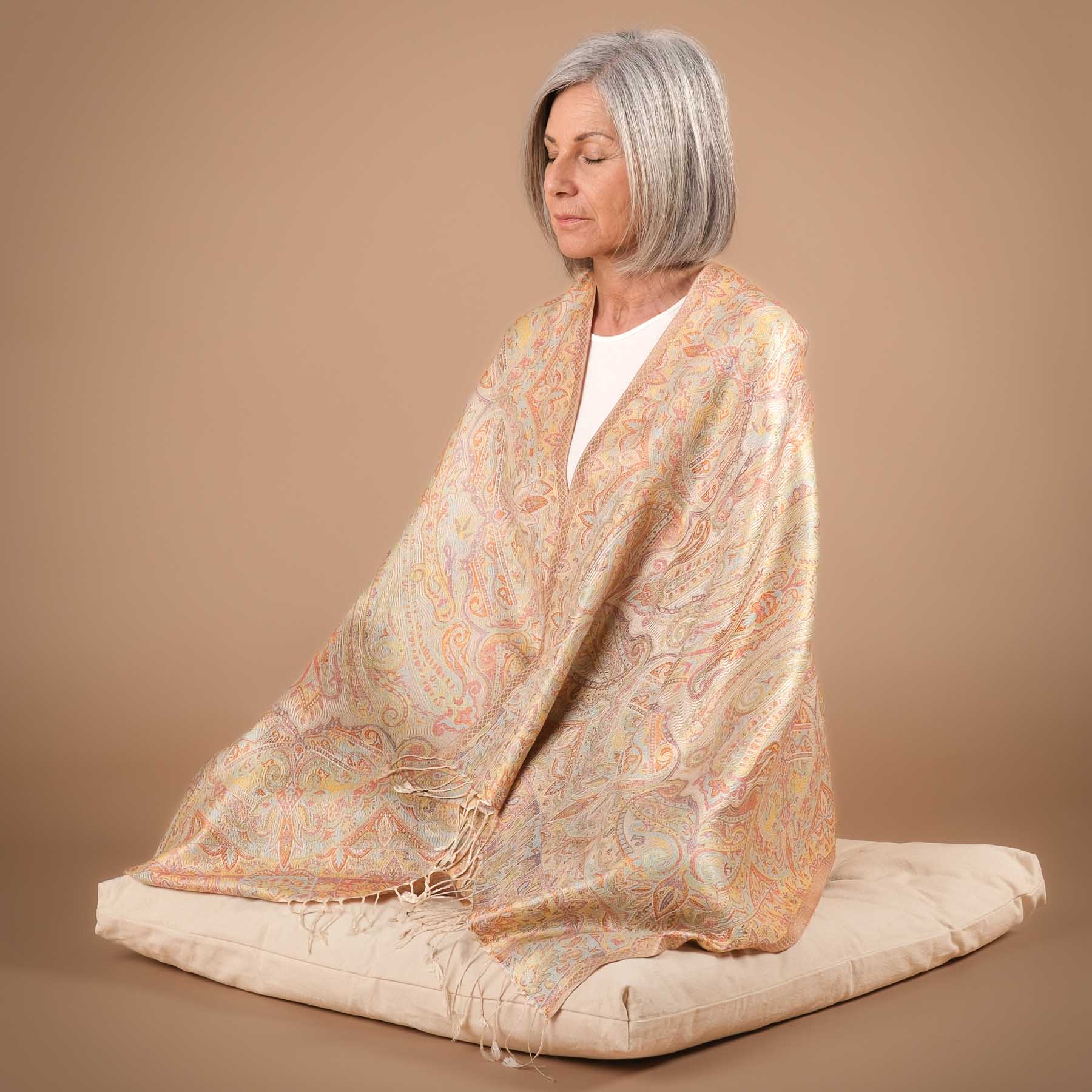 Sciarpa da meditazione in seta Neroli