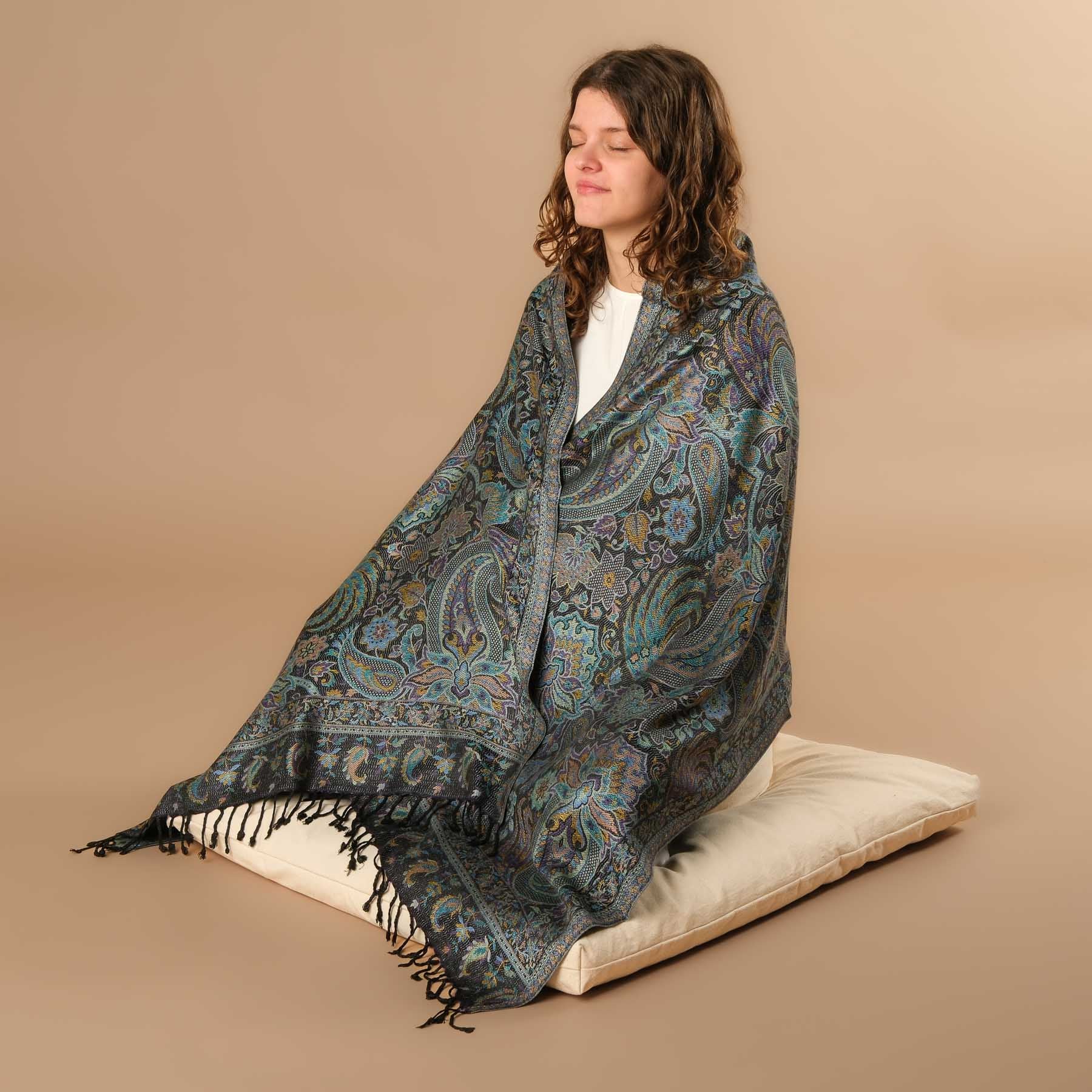 Scialle da meditazione in viscosa corallo