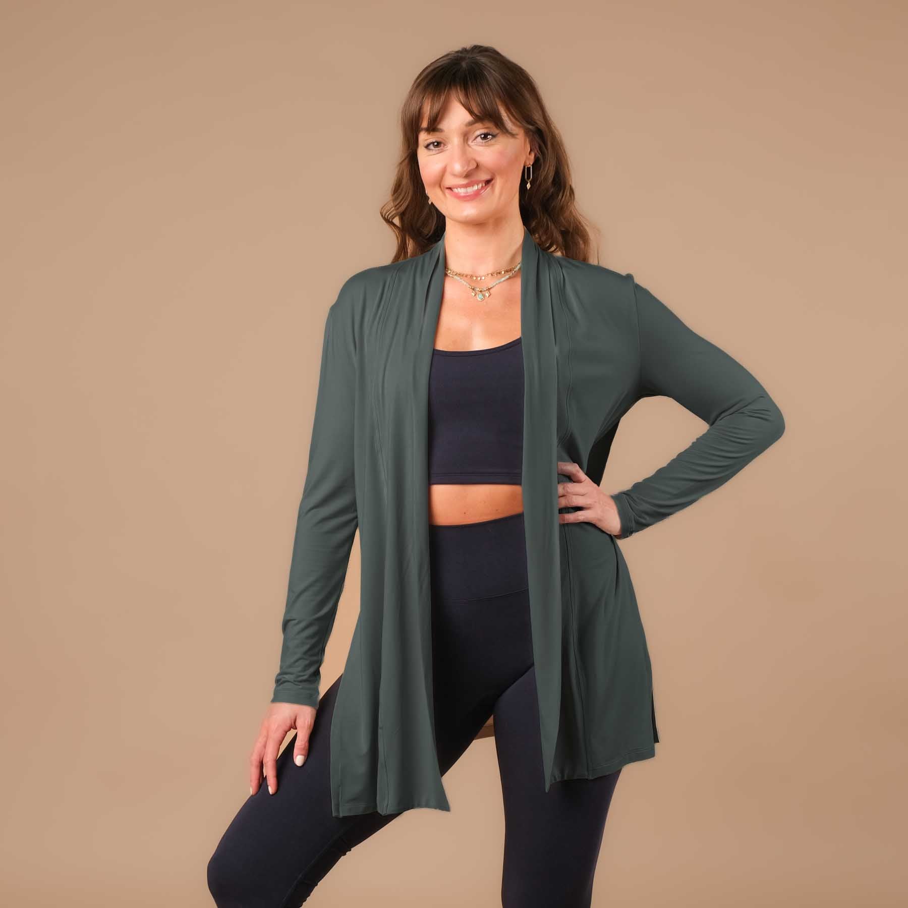 Comodo cardigan da yoga made in Switzerland smeraldo