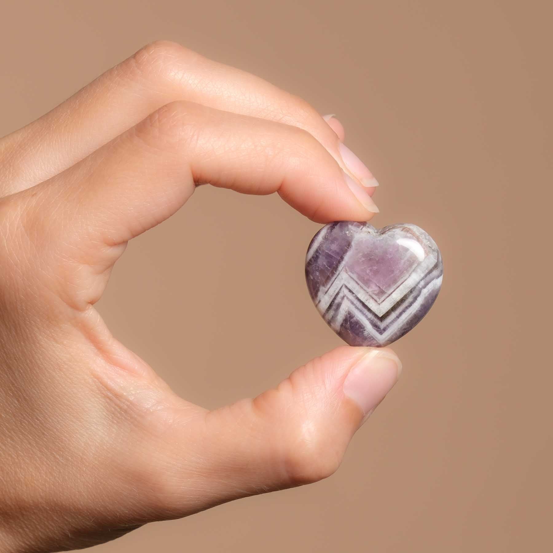 Charm a mano con cuore in pietra preziosa Ametista (viola)