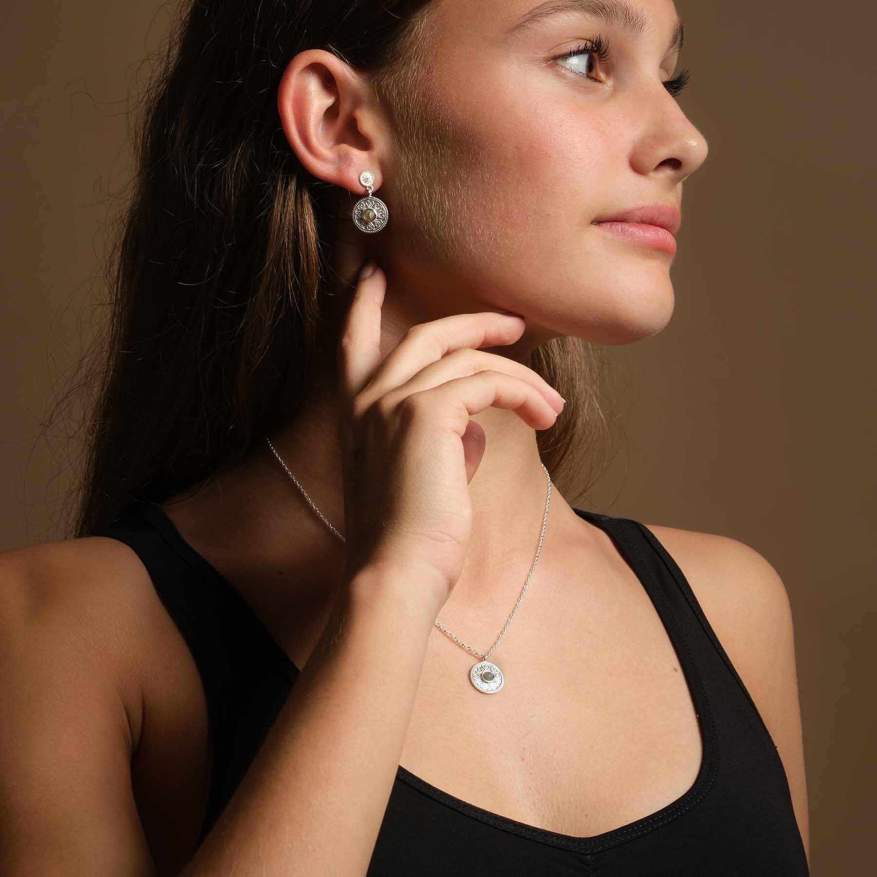 Orecchini Mandala Love con labradorite in argento