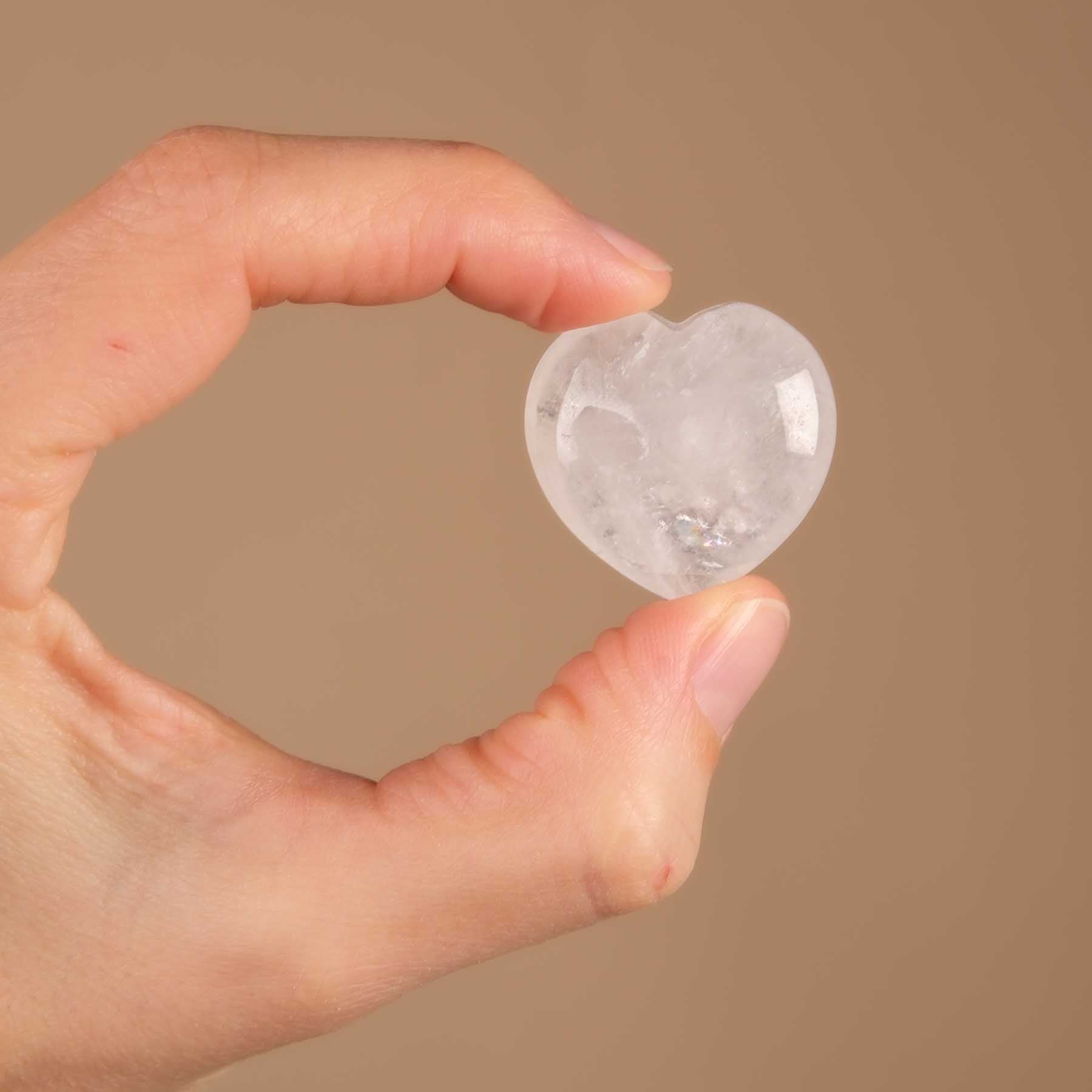 Cristallo di rocca con cuore in pietra preziosa (trasparente)