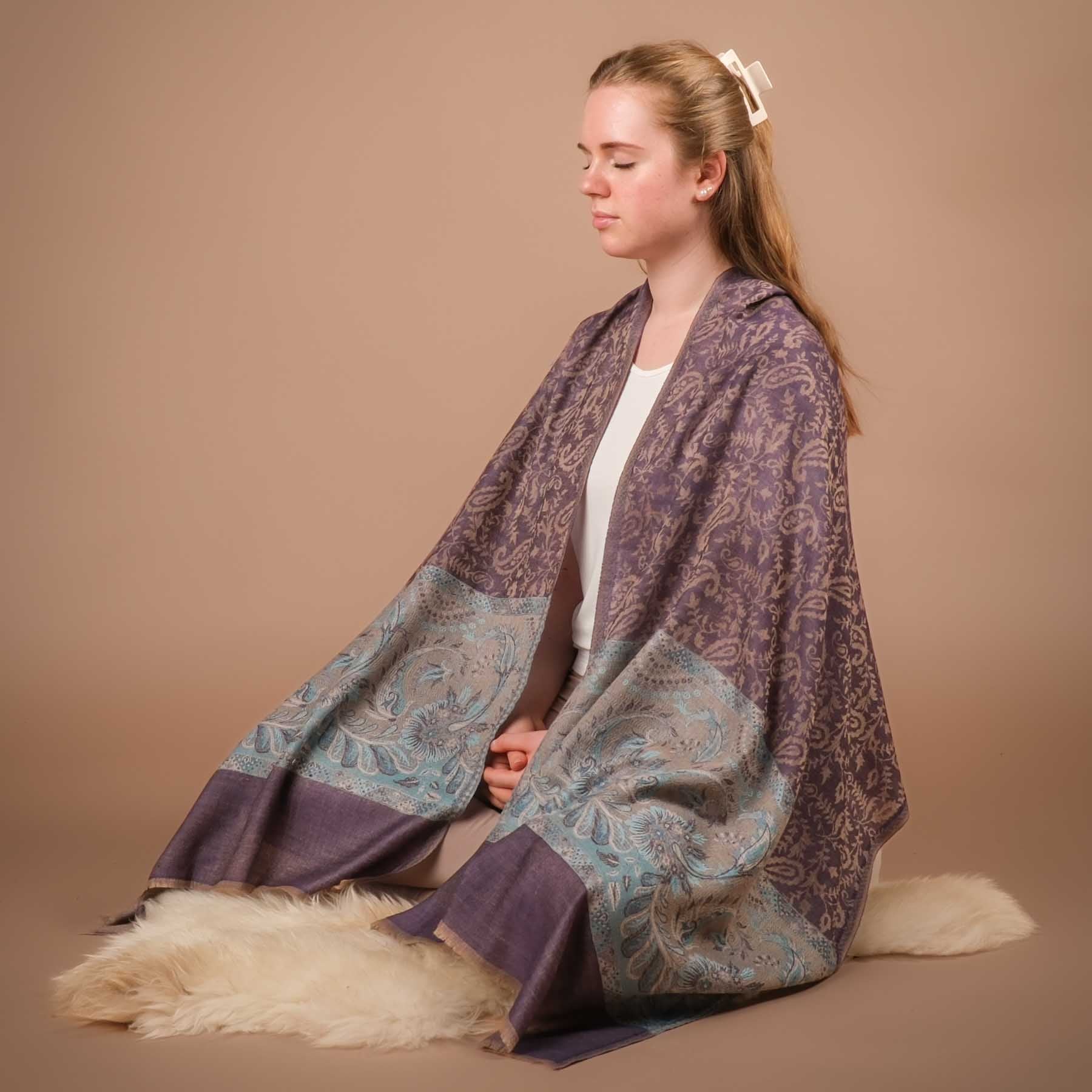 Scialle da meditazione in lana fine Raja