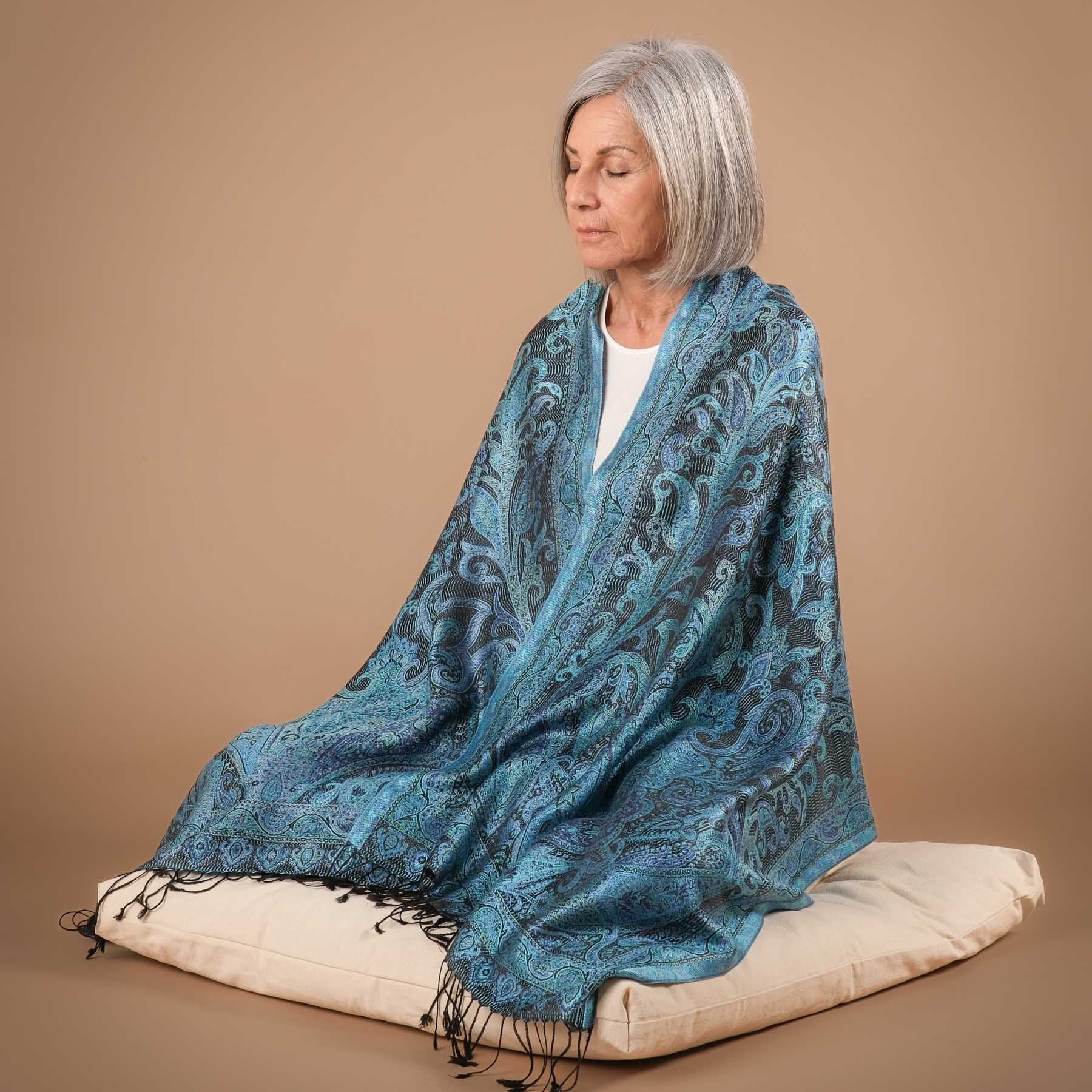 Scialle da meditazione in seta Capri