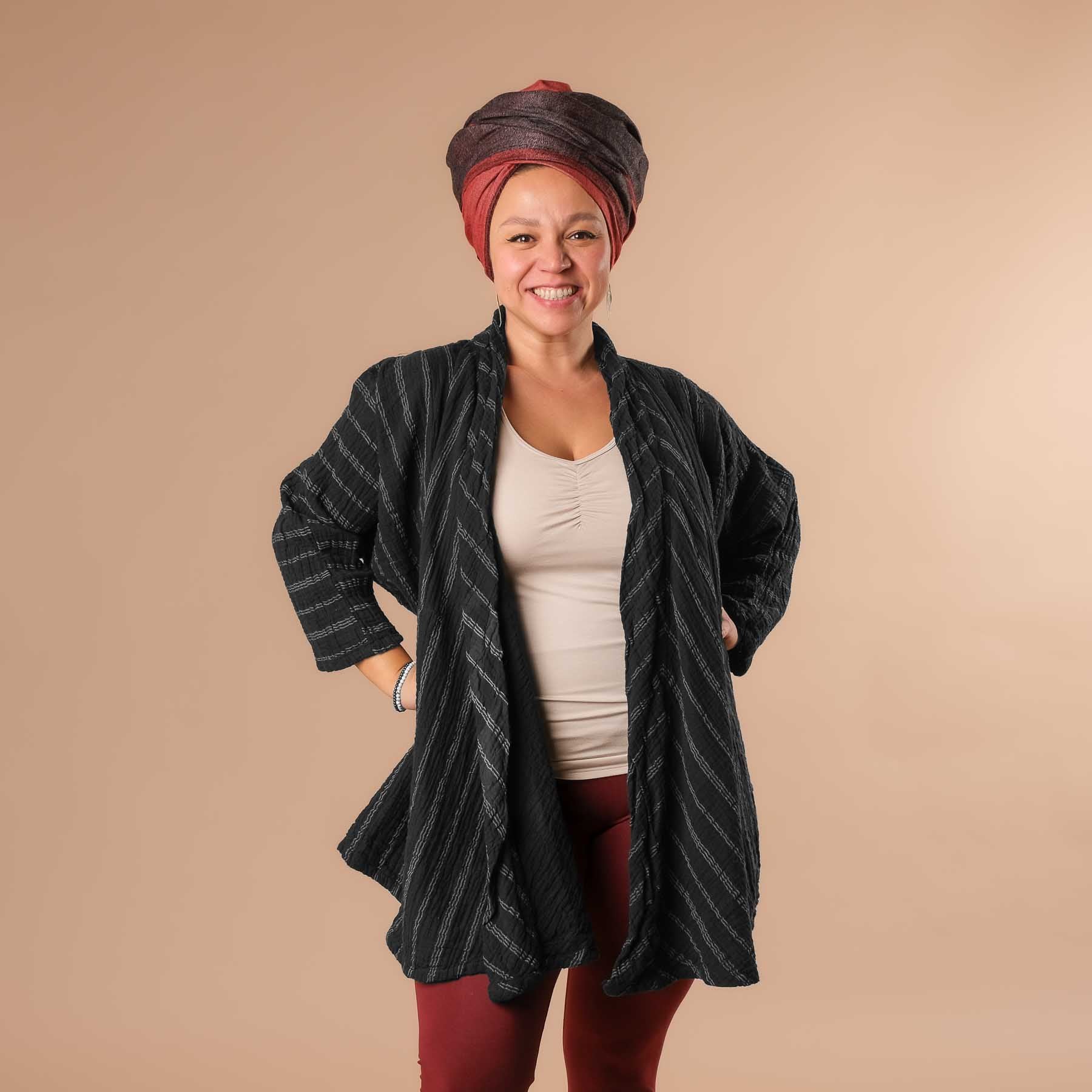 Cardigan estivo in cotone nero