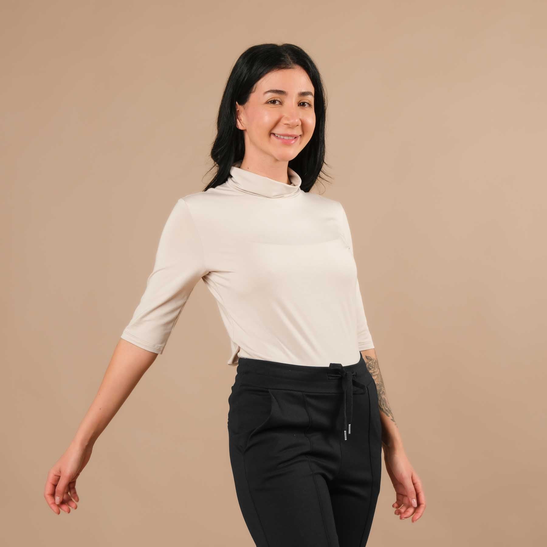 Camicia yoga collo alto manica corta sabbia
