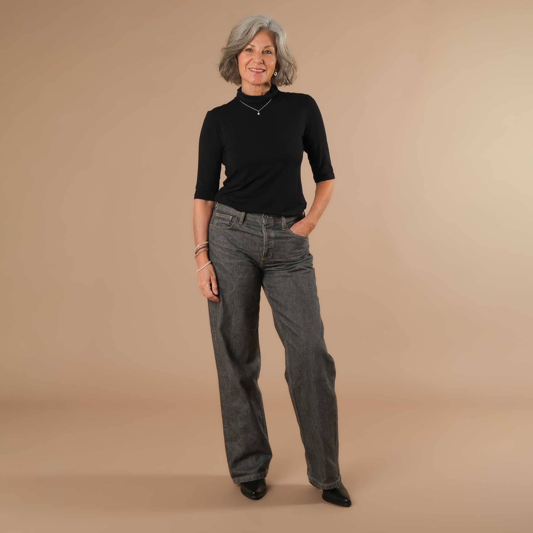 Camicia yoga con collo a dolcevita e manica corta nera