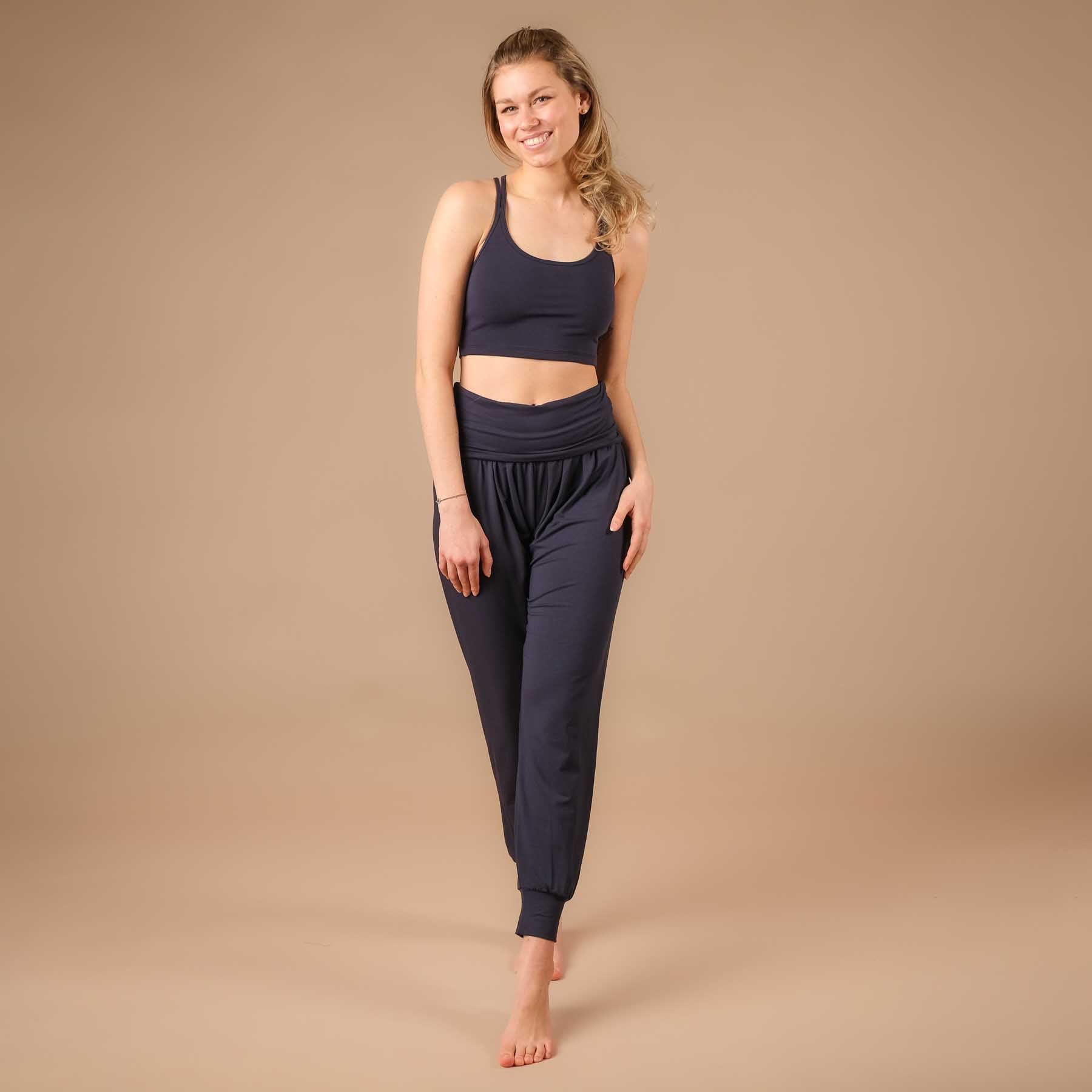 Pantaloni da yoga lunghi Taj Mahal, realizzati in modo sostenibile in Svizzera, colore blu navy