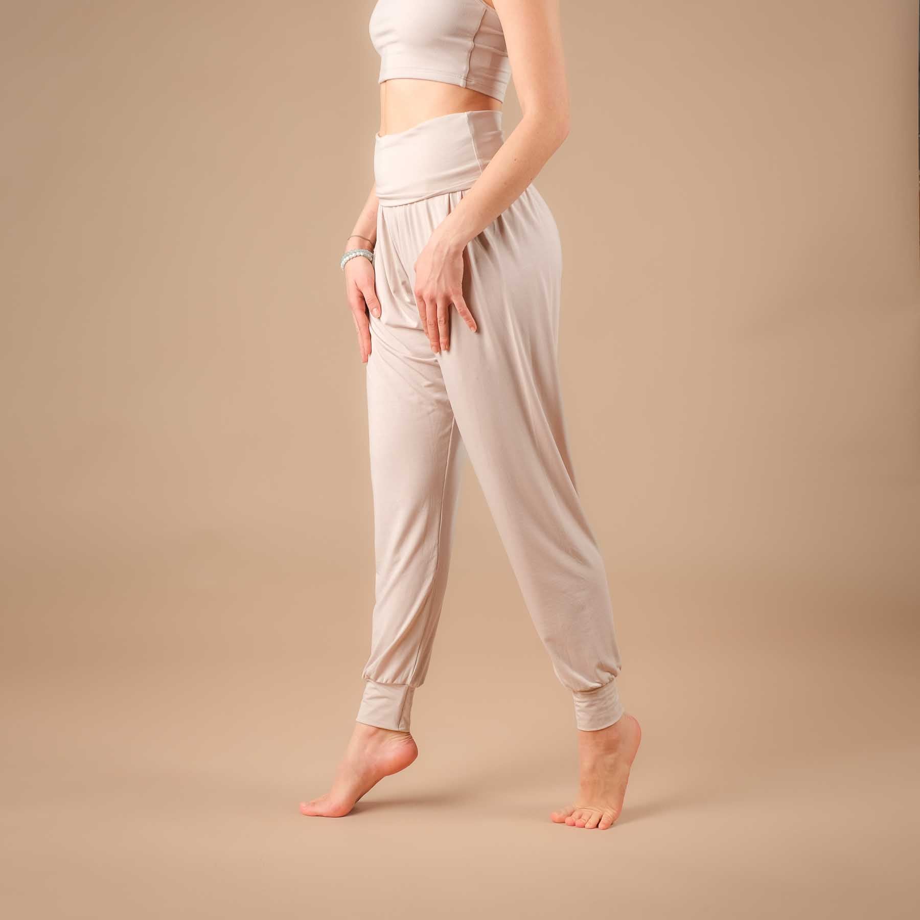 Pantaloni da yoga larghi Taj Mahal lunghi realizzati in modo sostenibile in Svizzera sabbia