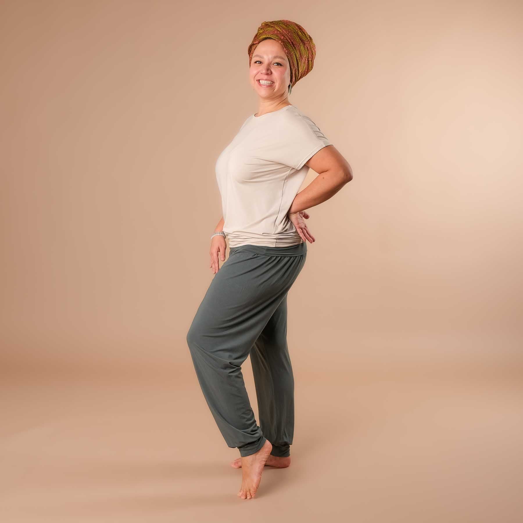 Pantaloni yoga Taj Mahal lunghi sostenibili made in Switzerland smeraldo