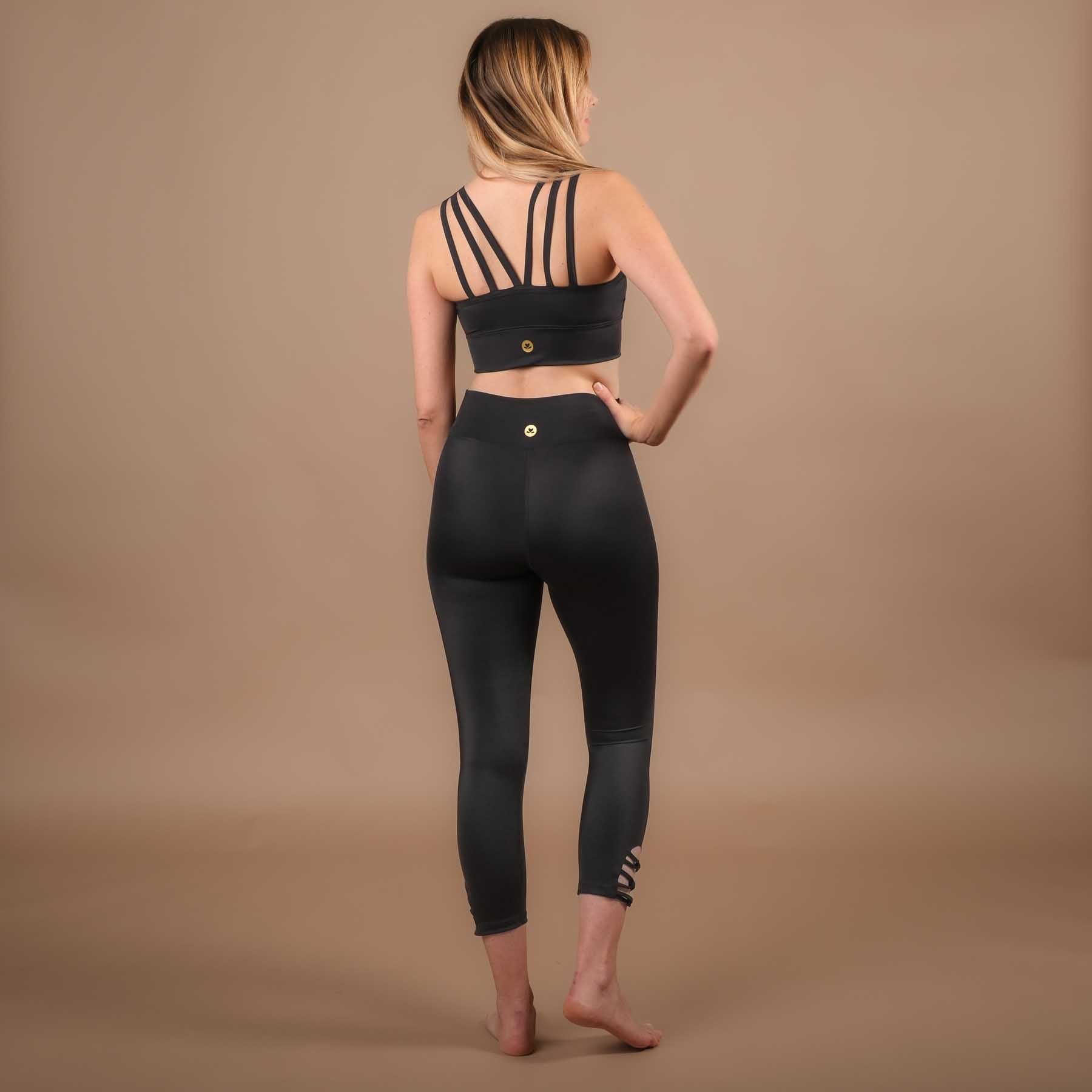 Leggings yoga 7/8 Eco Mare realizzati in Svizzera con tessuto Econyl riciclato nero