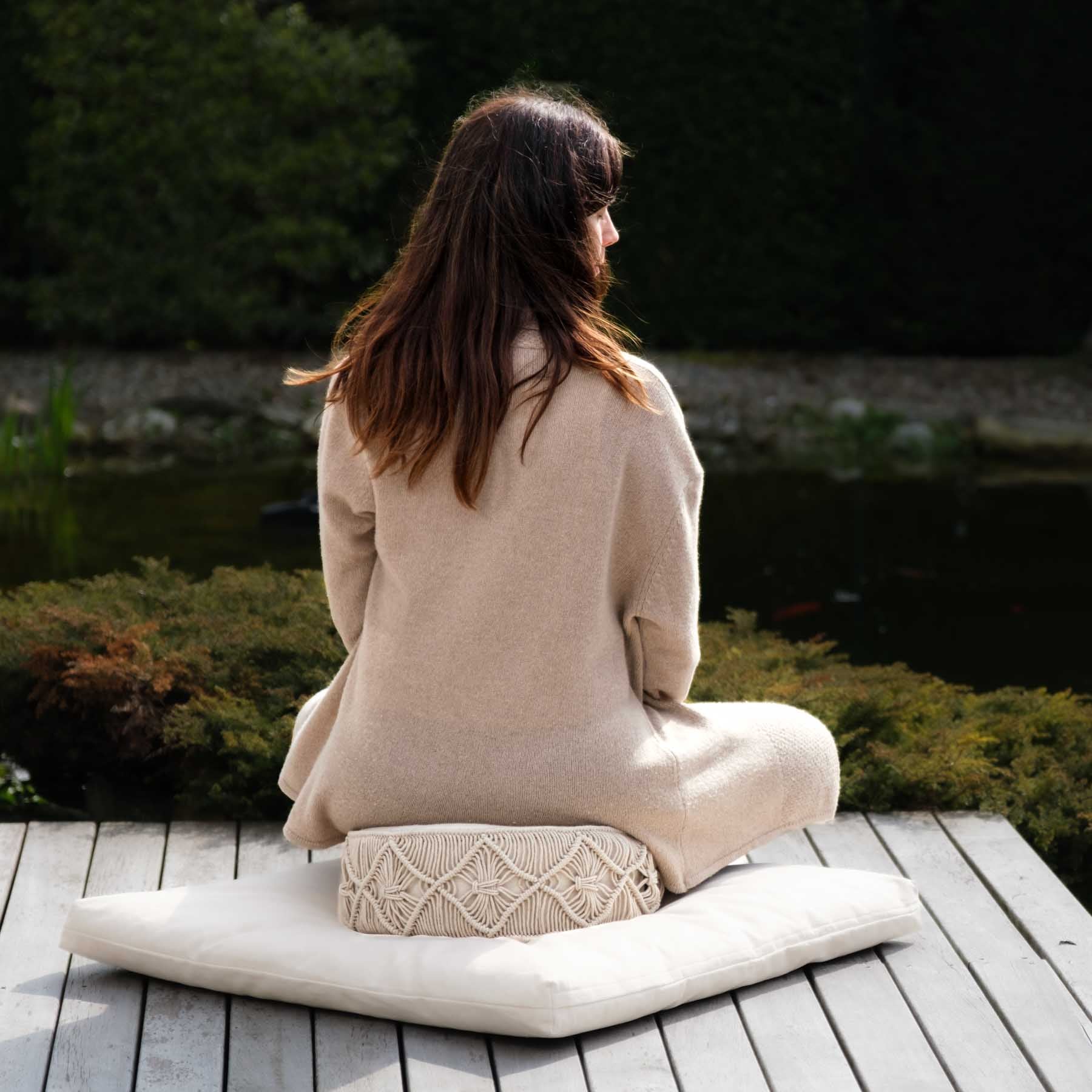 Cuscino da meditazione Macramè