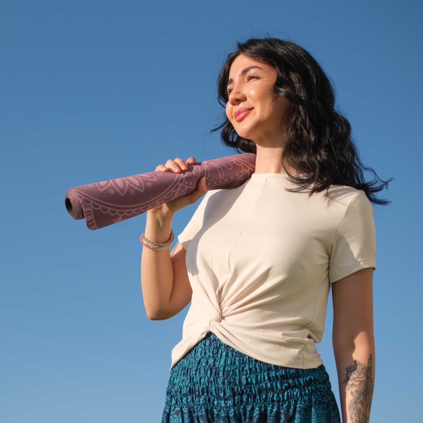 Top Twist Classy per lo yoga Sabbia a manica corta