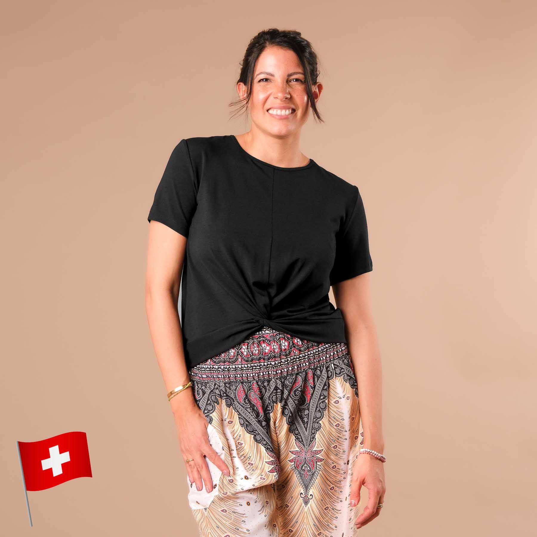 Top Twist da yoga Classy a maniche corte nero