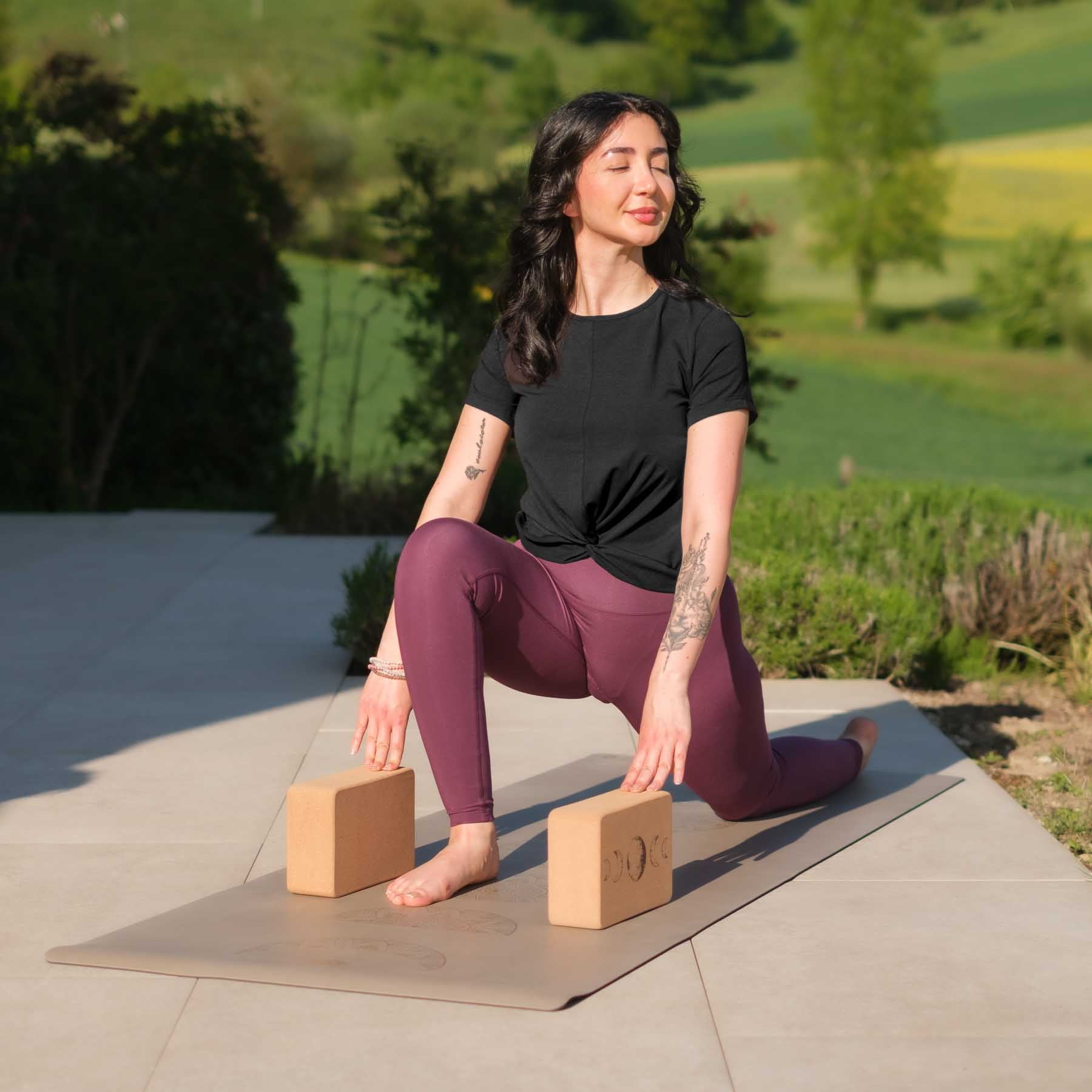 Top Twist da yoga Classy a maniche corte nero