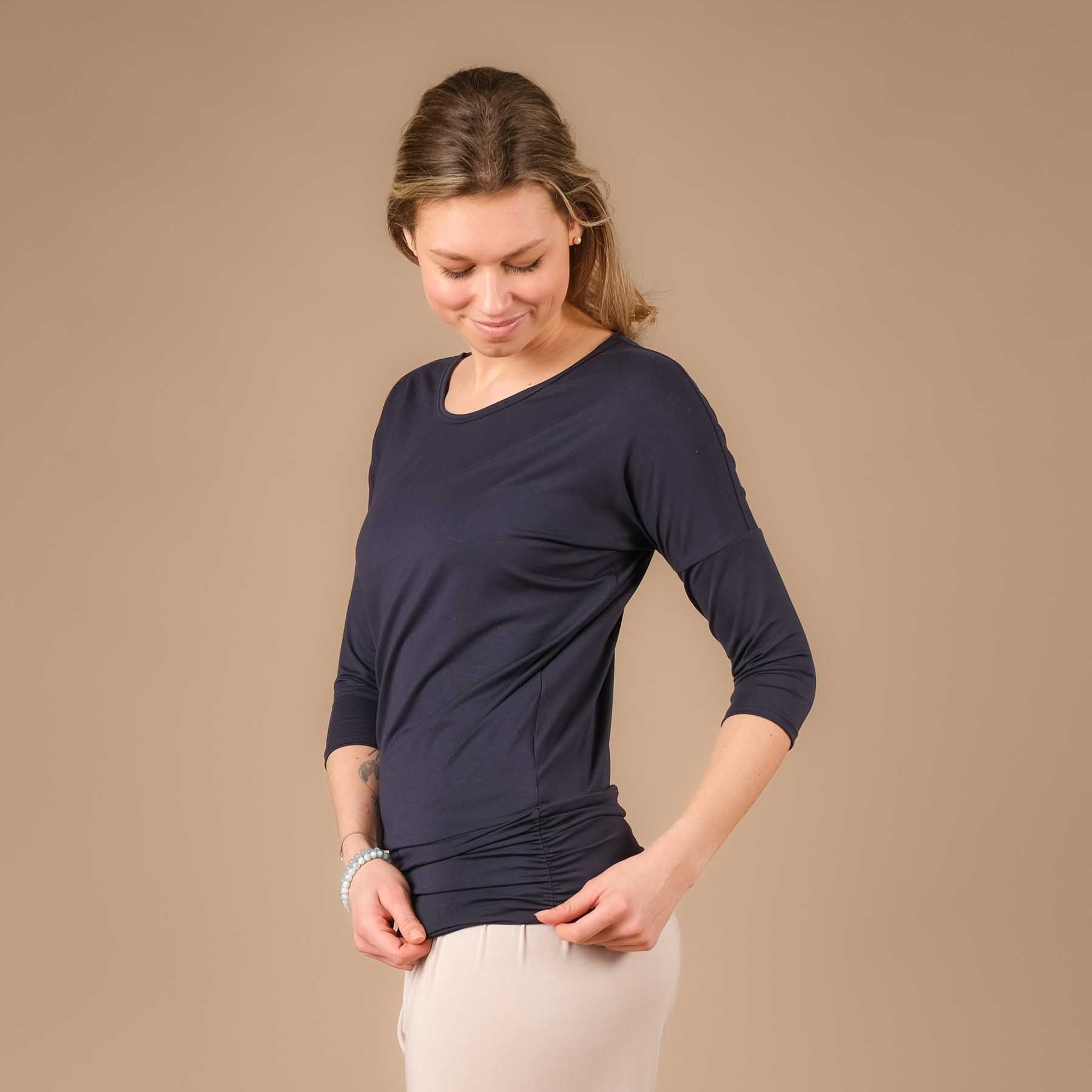 Yoga Shirt Comode maniche a 3/4, made in Switzerland, tessuto morbidissimo, blu navy