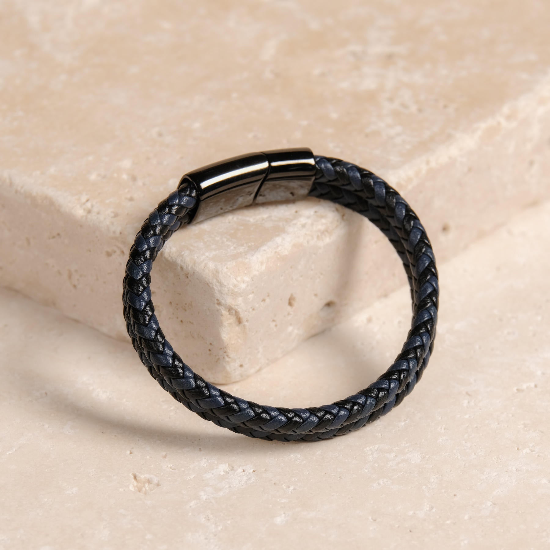 Bracciale in pelle a doppio intreccio grigio-nero