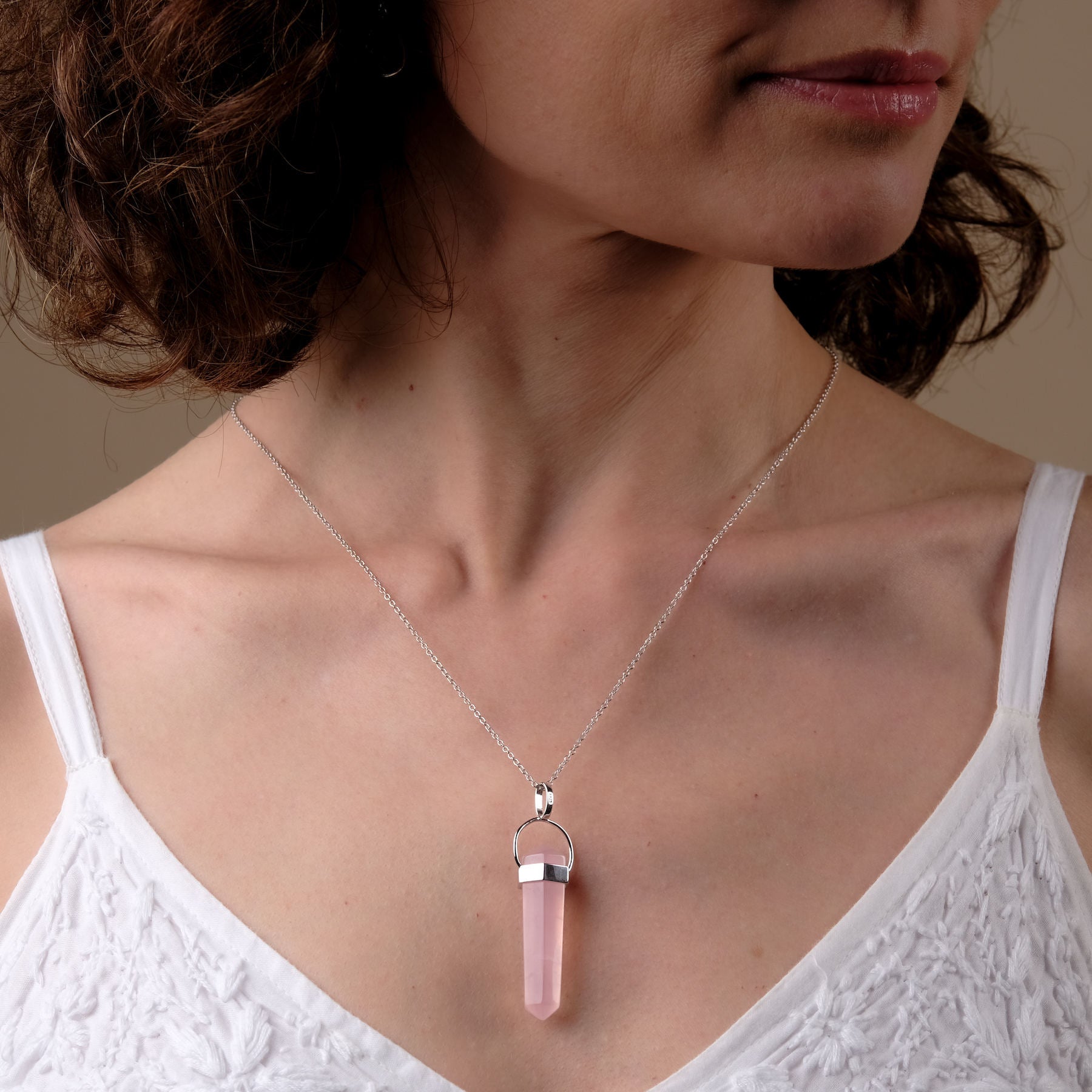 Collana con pizzo di quarzo rosa in argento