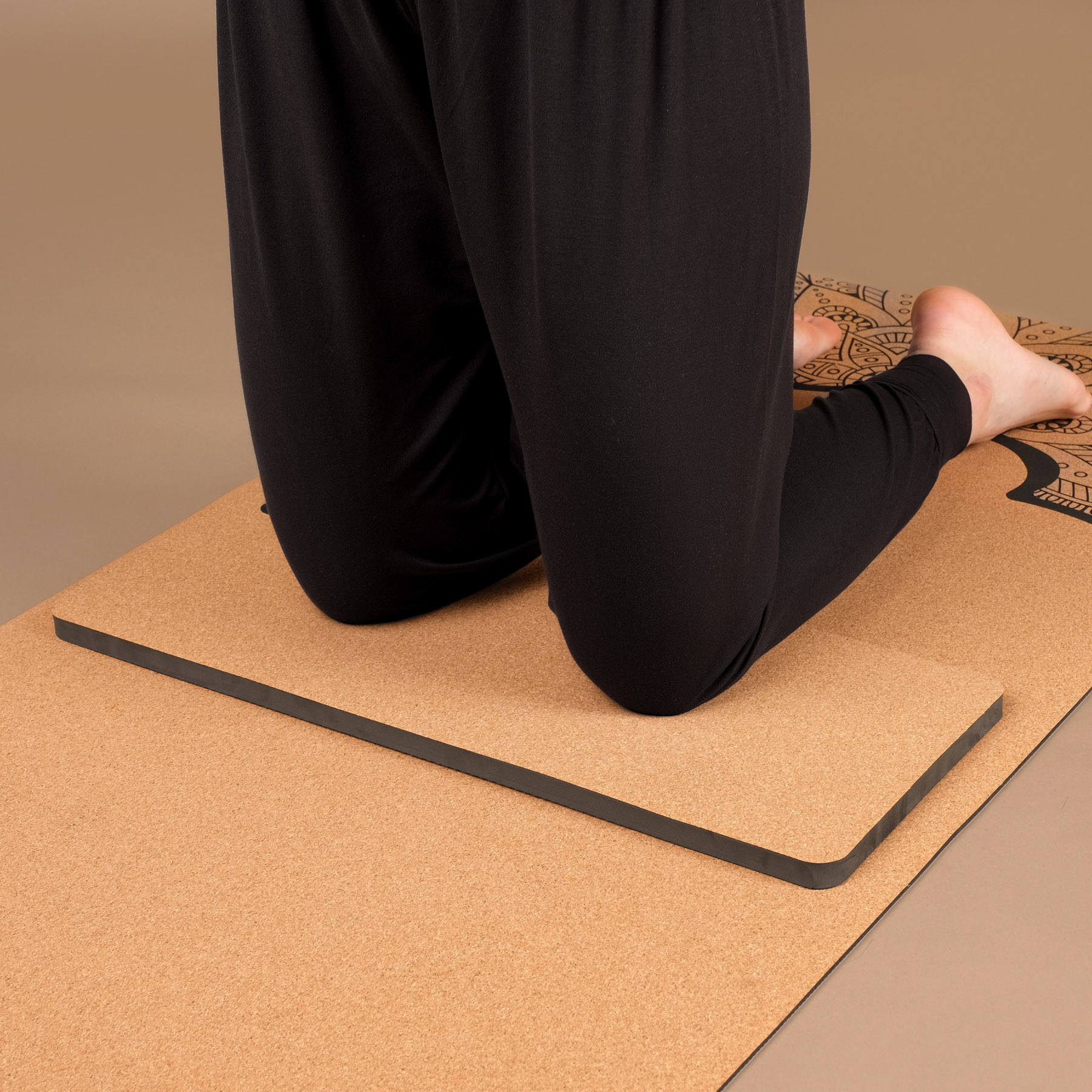 Trova Produttori Di Cuscino Per Pregare In Ginocchio Di Alta Qualit&agrave; E