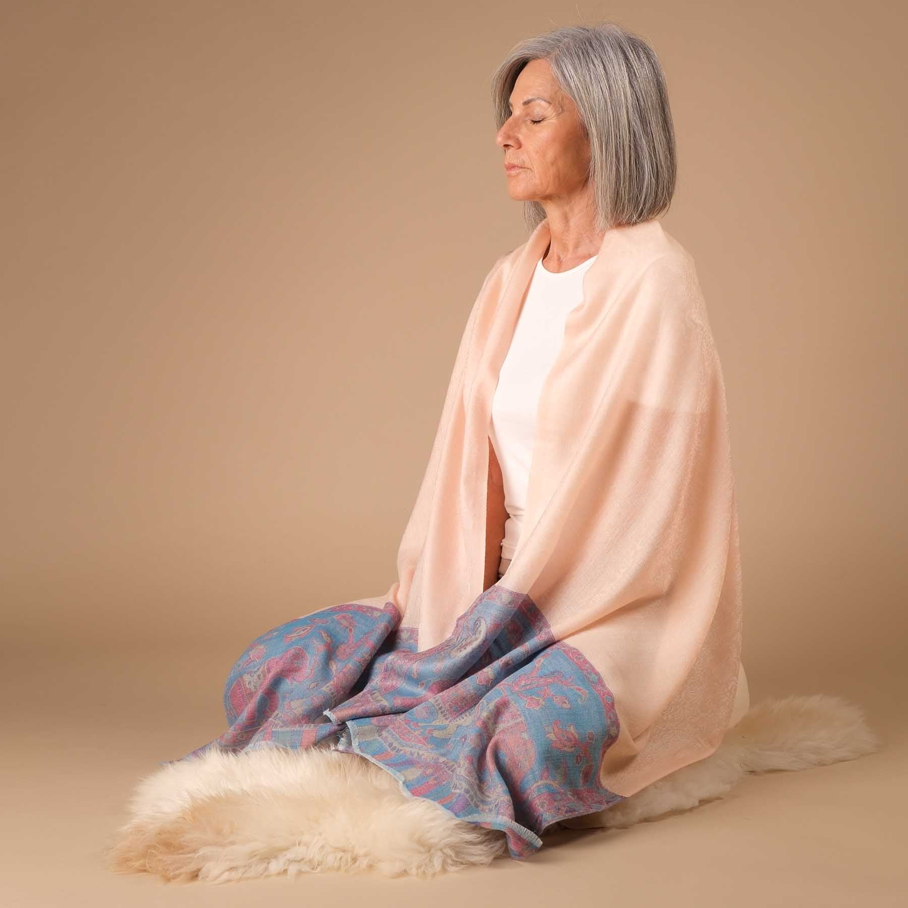 Scialle da meditazione in lana fine Ganesha