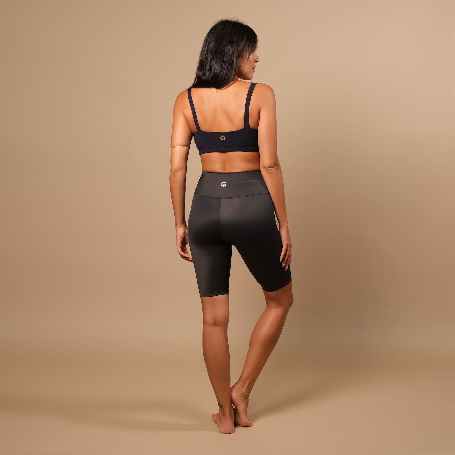 Reggiseno yoga Top Comfy navy, sostenibile, realizzato in Svizzera, in tessuto biodegradabile, super confortevole