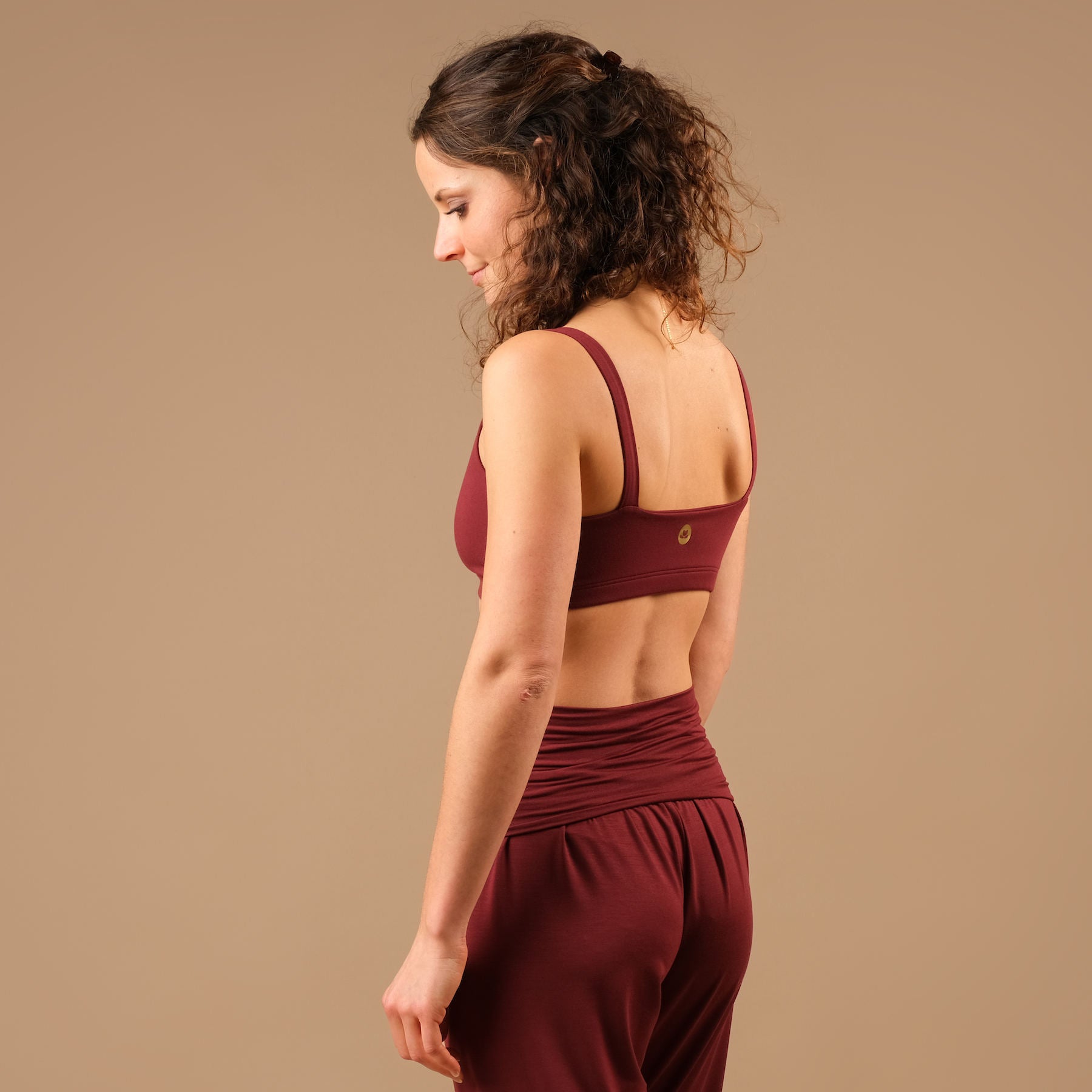 Reggiseno yoga Comfy bordeaux, sostenibile, made in Switzerland