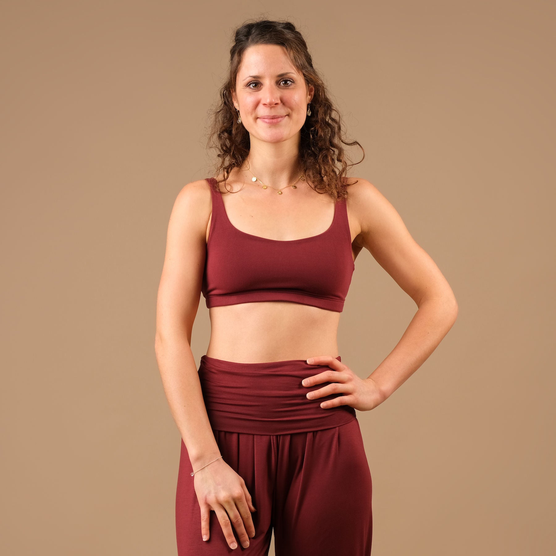Reggiseno yoga Comfy bordeaux, sostenibile, made in Switzerland