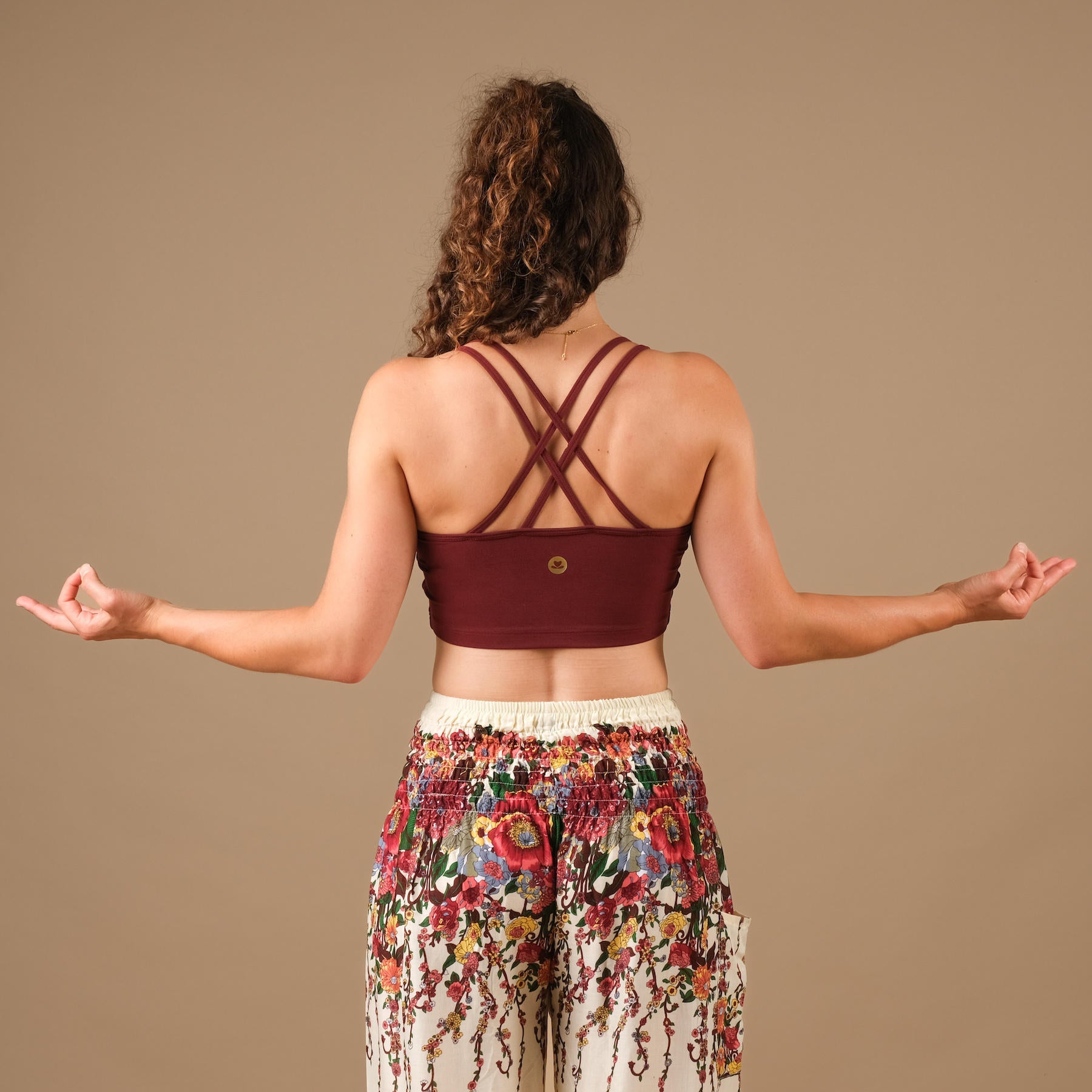 Abiti da yoga Crop Top Joy bordeaux in tessuto sostenibile e made in Switzerland
