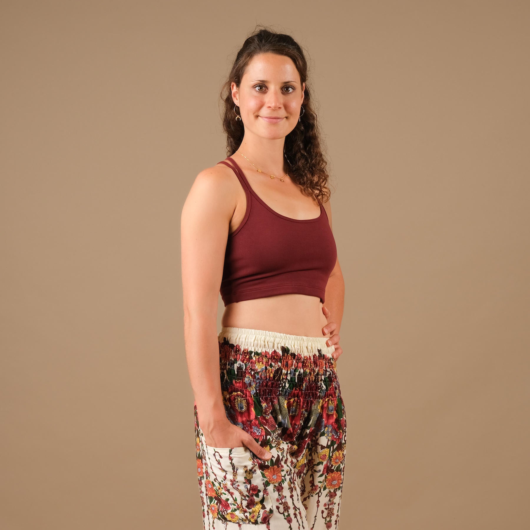 Abiti da yoga Crop Top Joy bordeaux in tessuto sostenibile e made in Switzerland