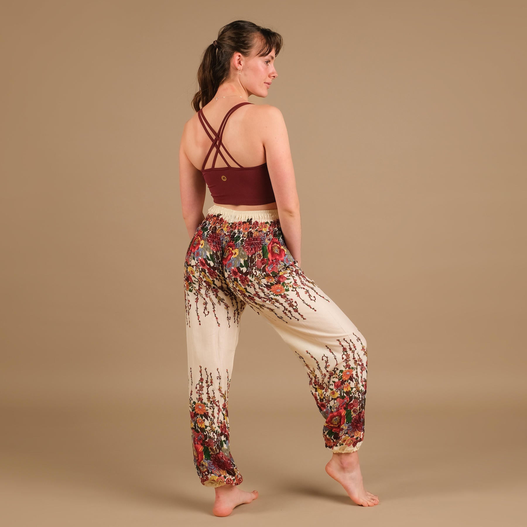 Abiti da yoga Crop Top Joy bordeaux in tessuto sostenibile e made in Switzerland