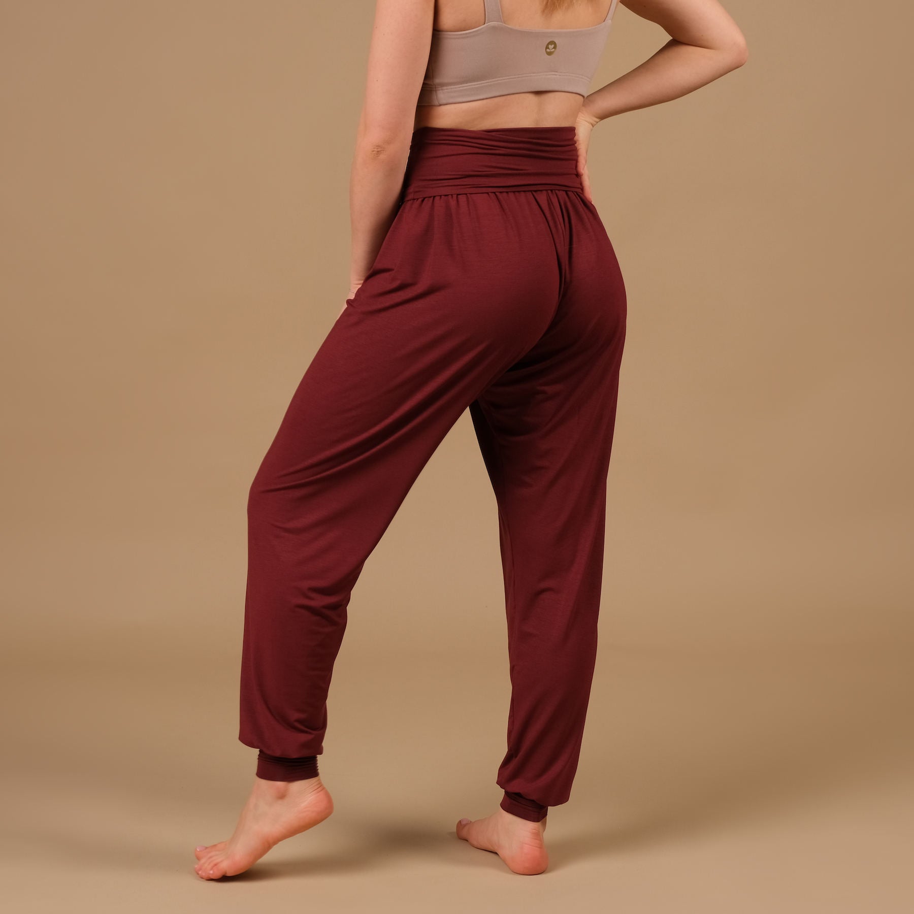 Pantaloni da yoga Taj Mahal lunghi realizzati in modo sostenibile in Svizzera rosso bordeaux