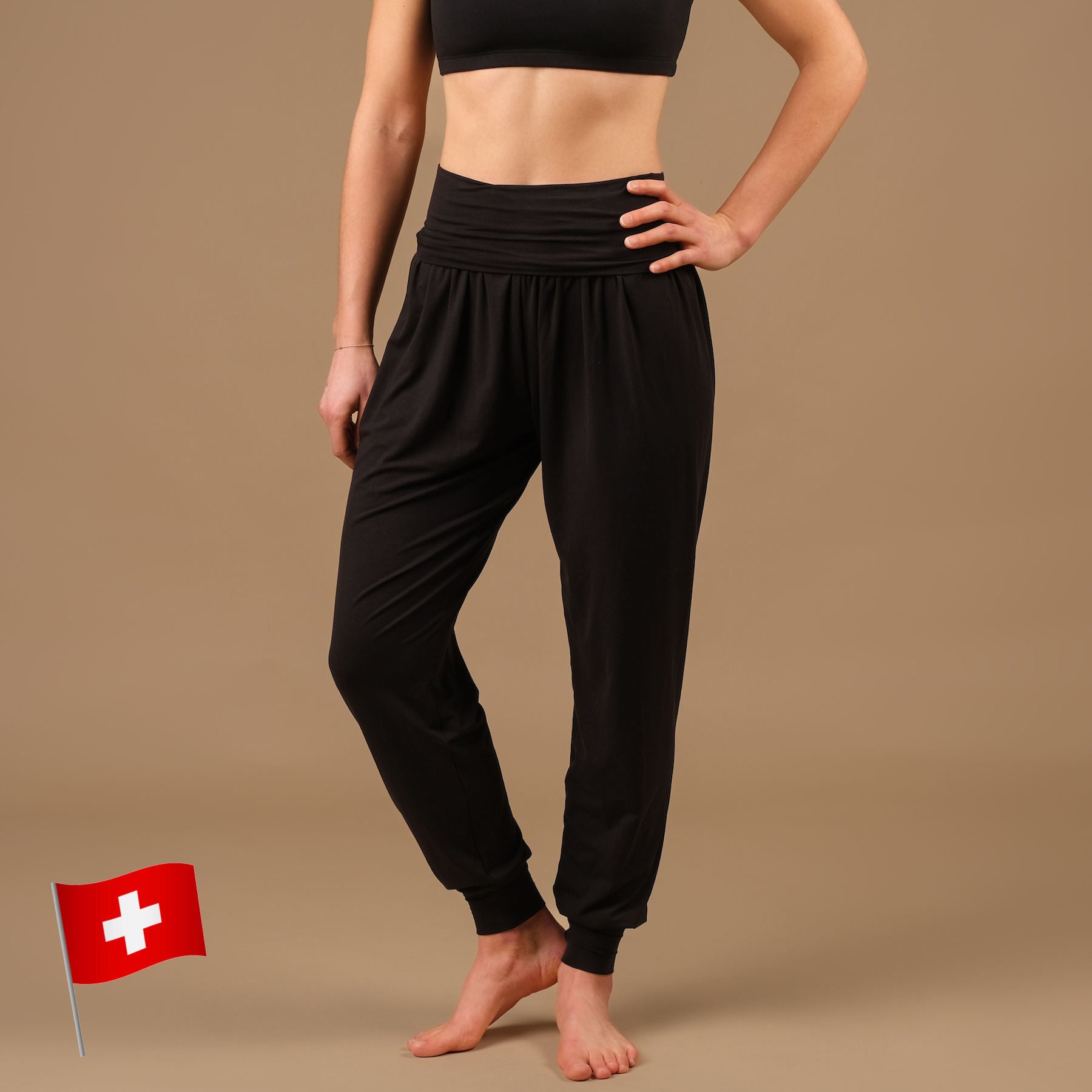 Pantaloni yoga Taj Mahal lunghi sostenibili made in Switzerland nero