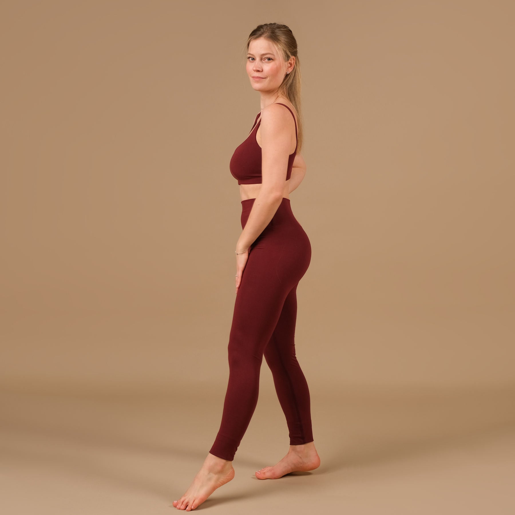 Leggings Yoga Comodi bordeaux, morbidissimi, sostenibili, made in Switzerland