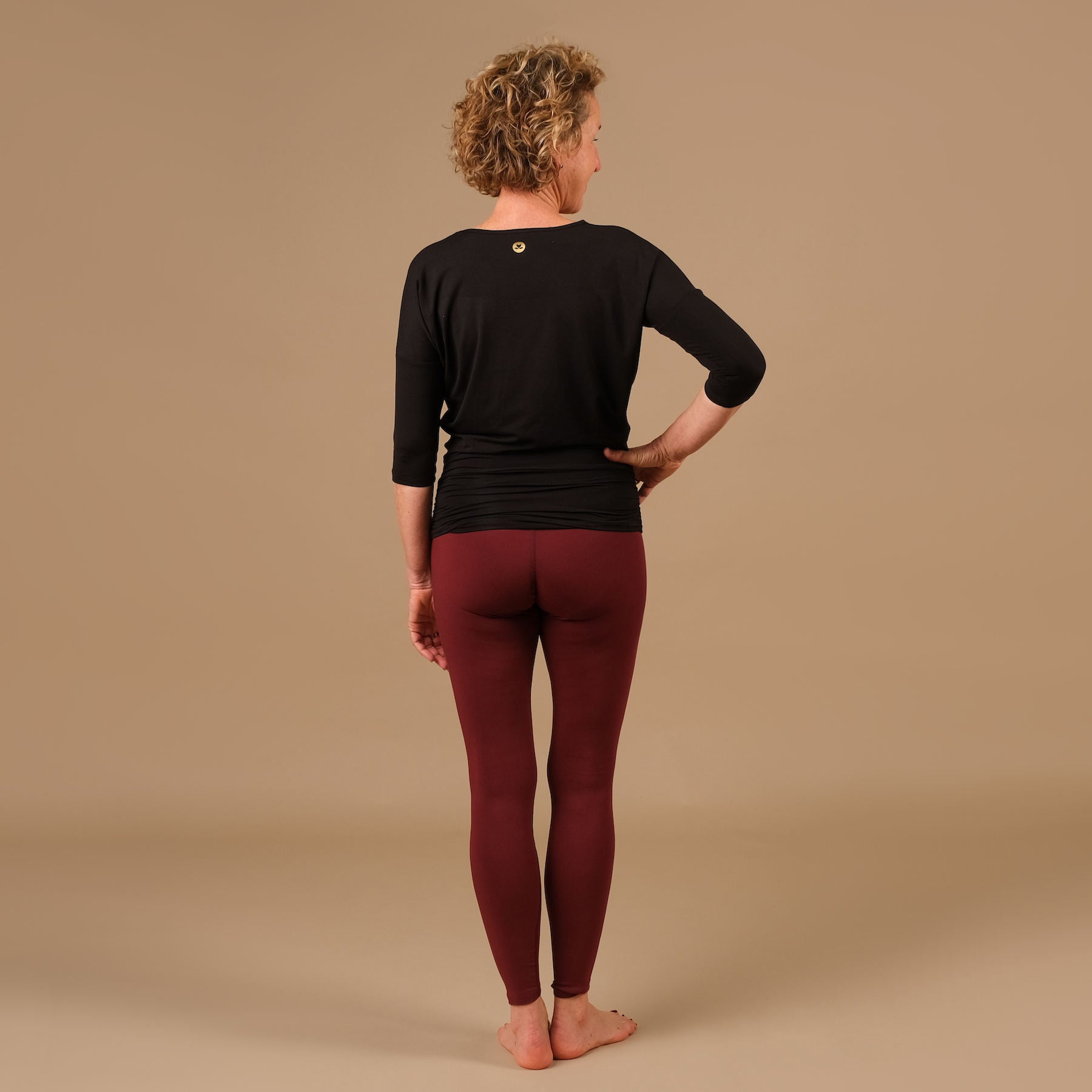 Camicia da yoga Comoda manica 3/4, made in Switzerland, tessuto morbidissimo, nero