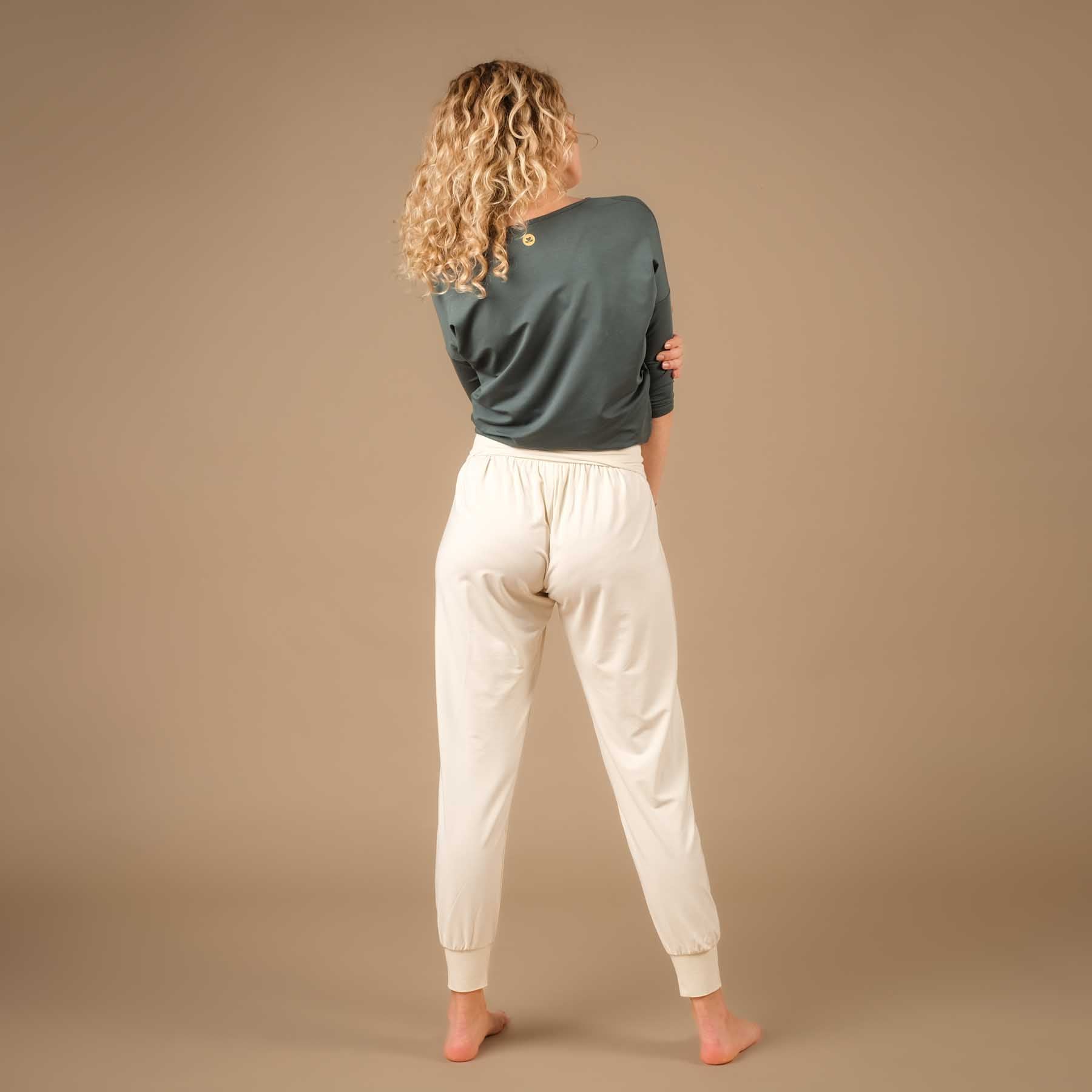 Camicia da yoga Comoda manica 3/4, made in Switzerland, tessuto morbidissimo, smeraldo
