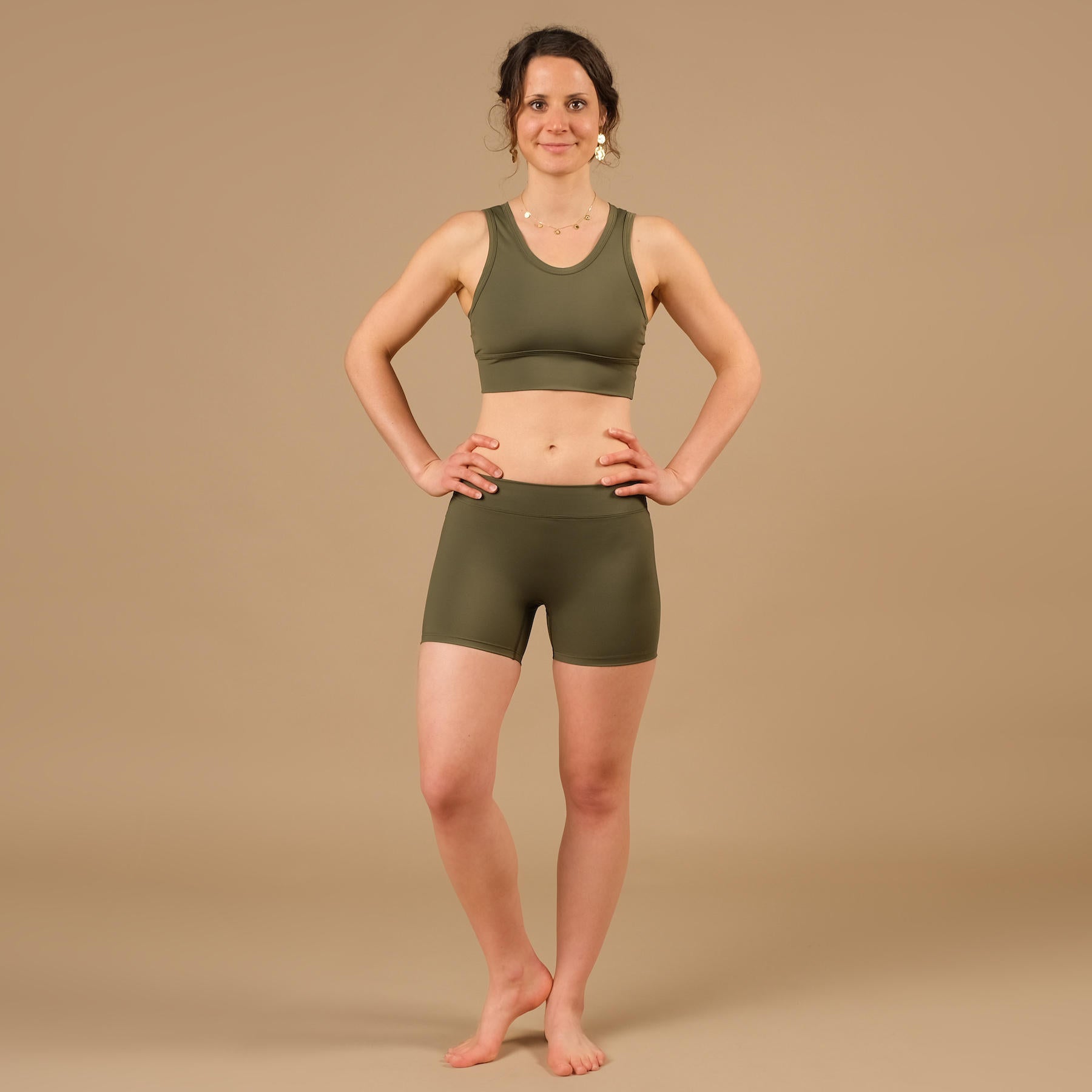Pantaloncini da yoga Eco Mare Econyl oliva