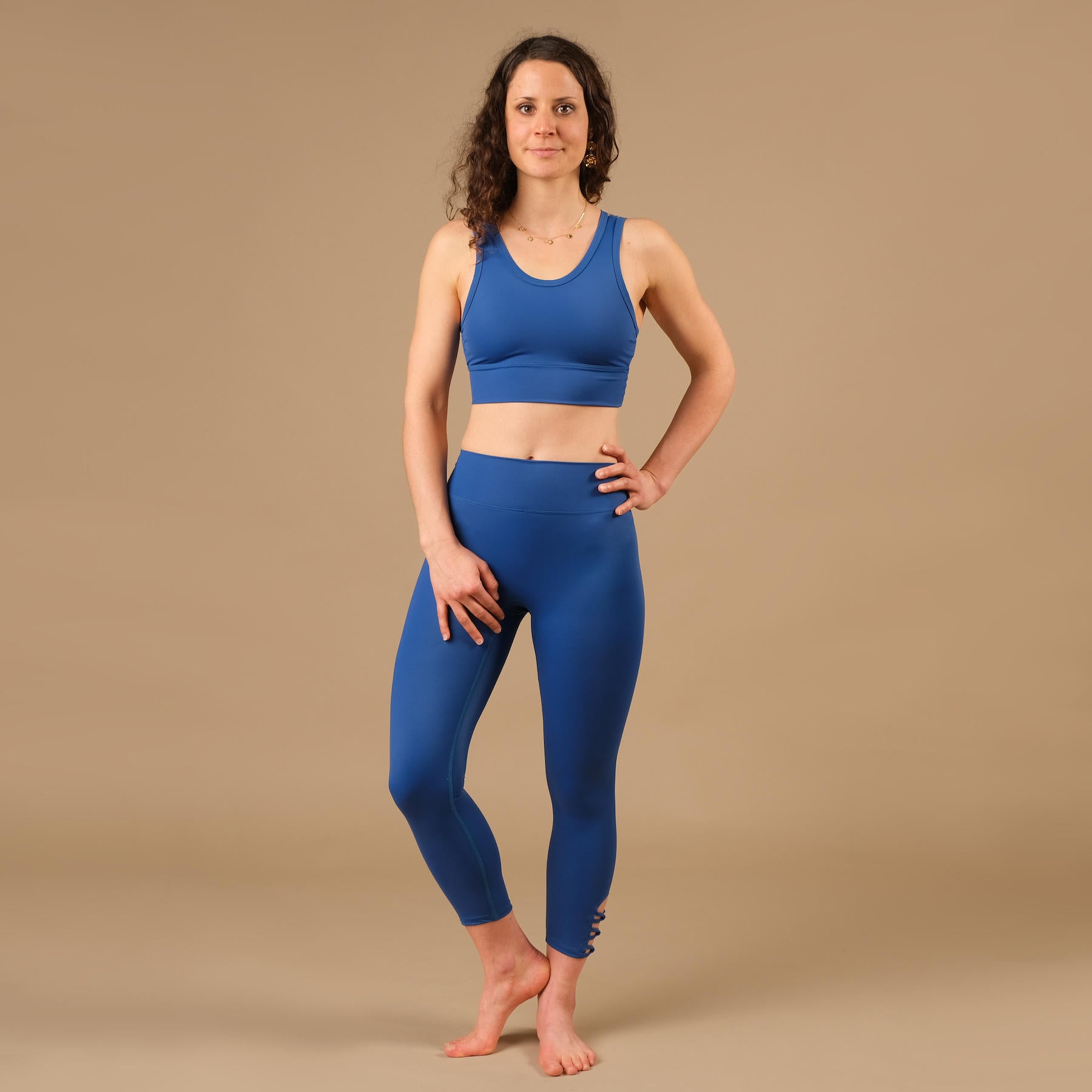 Leggings Yoga 7/8 Eco Mare realizzati in Svizzera con tessuto Econyl riciclato blu
