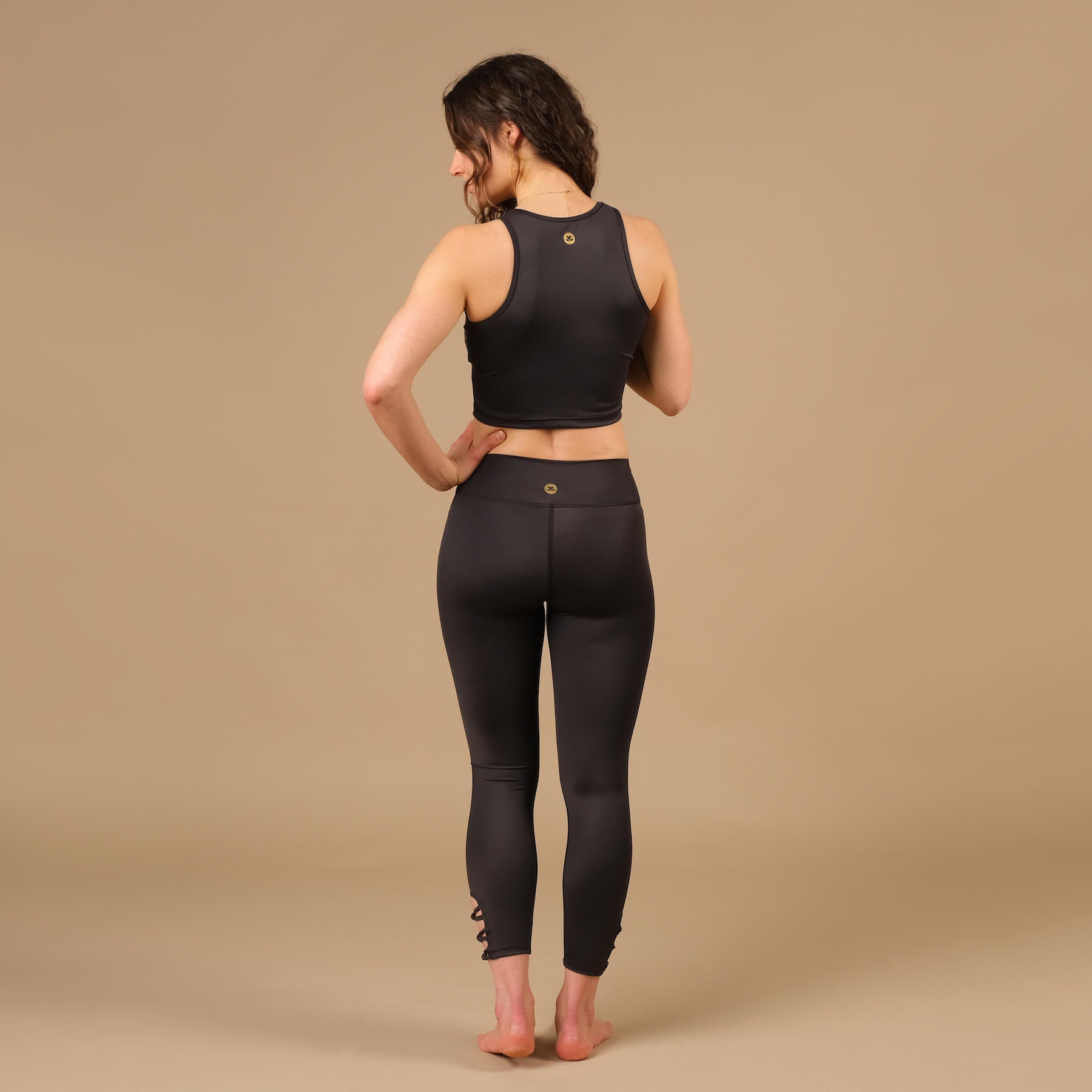 Leggings Yoga 7/8 Eco Mare realizzati in Svizzera con tessuto Econyl riciclato espresso