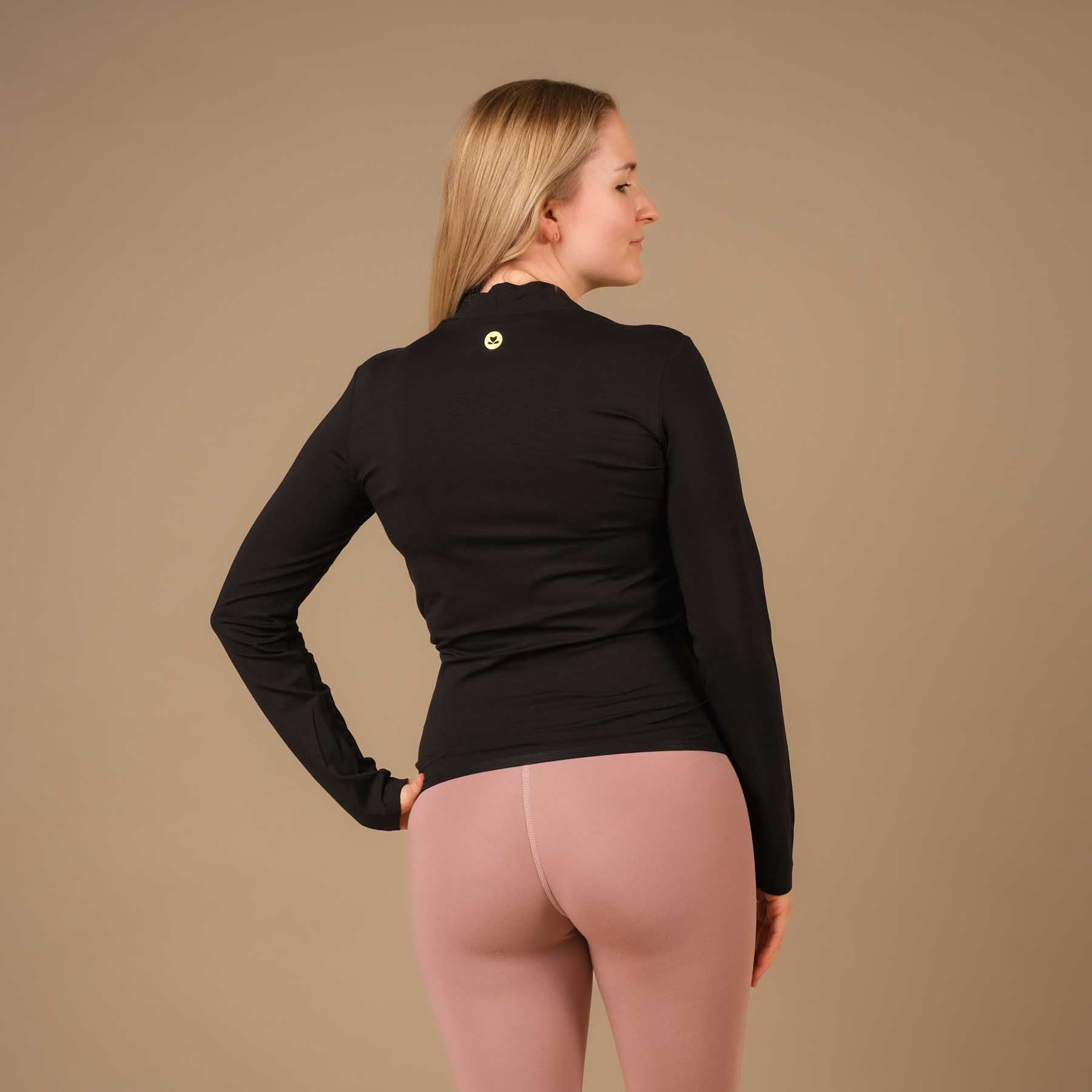 Camicia da yoga a maniche lunghe nera