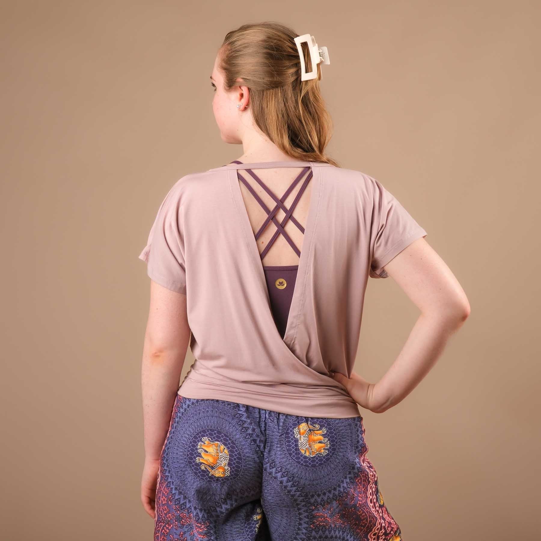 Camicia yoga senza schienale aperta rosa