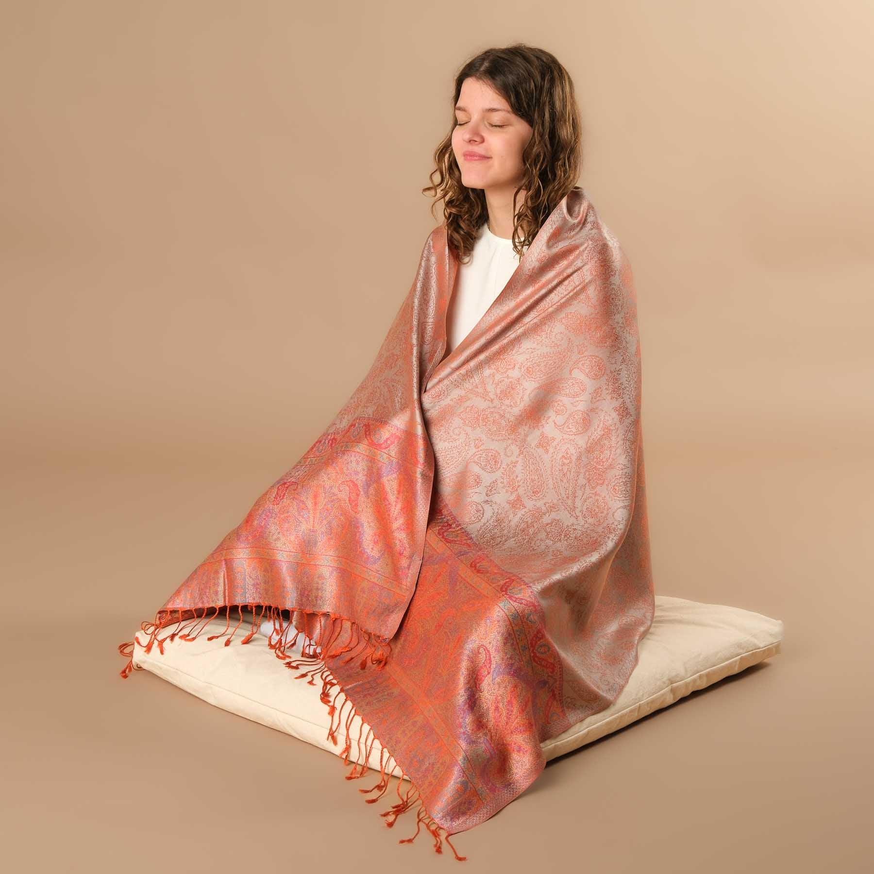 Sciarpa da meditazione in seta Noelani