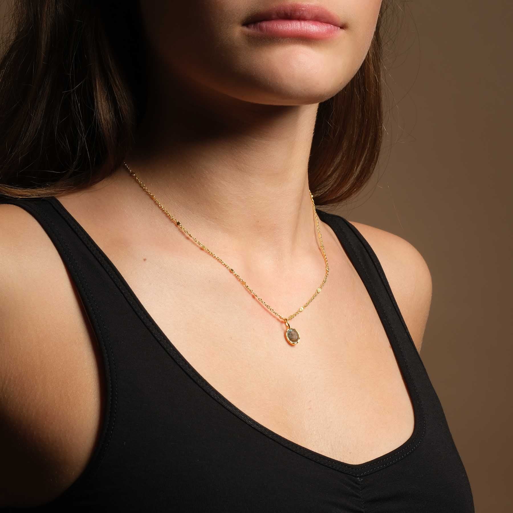 Collana con ciondolo in labradorite oro