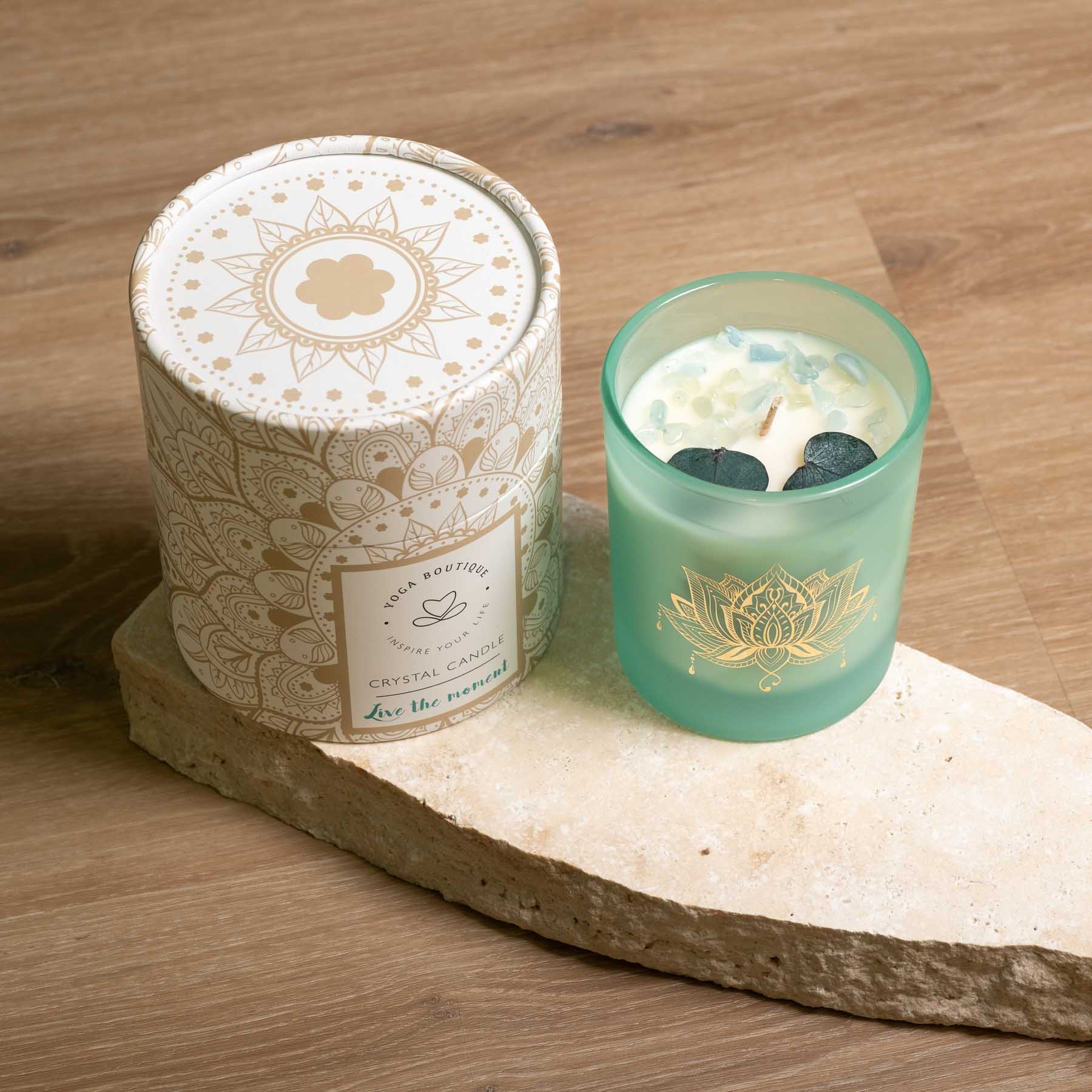 Candela profumata Rose & Magnolia con gemme di turchese