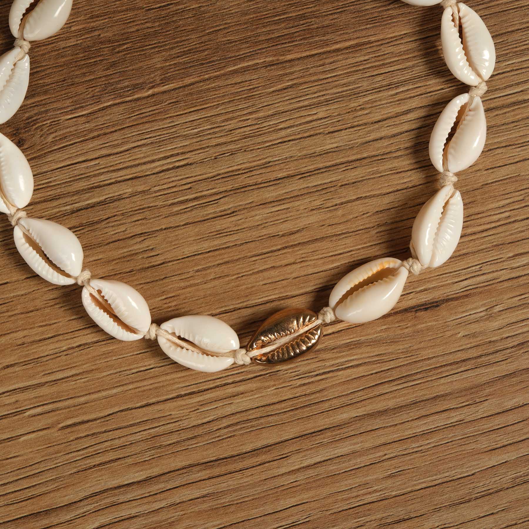 Collana di conchiglie Kauri