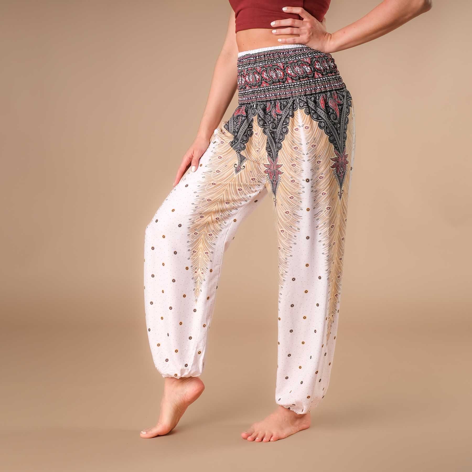 Pantaloni yoga harem bianco piuma