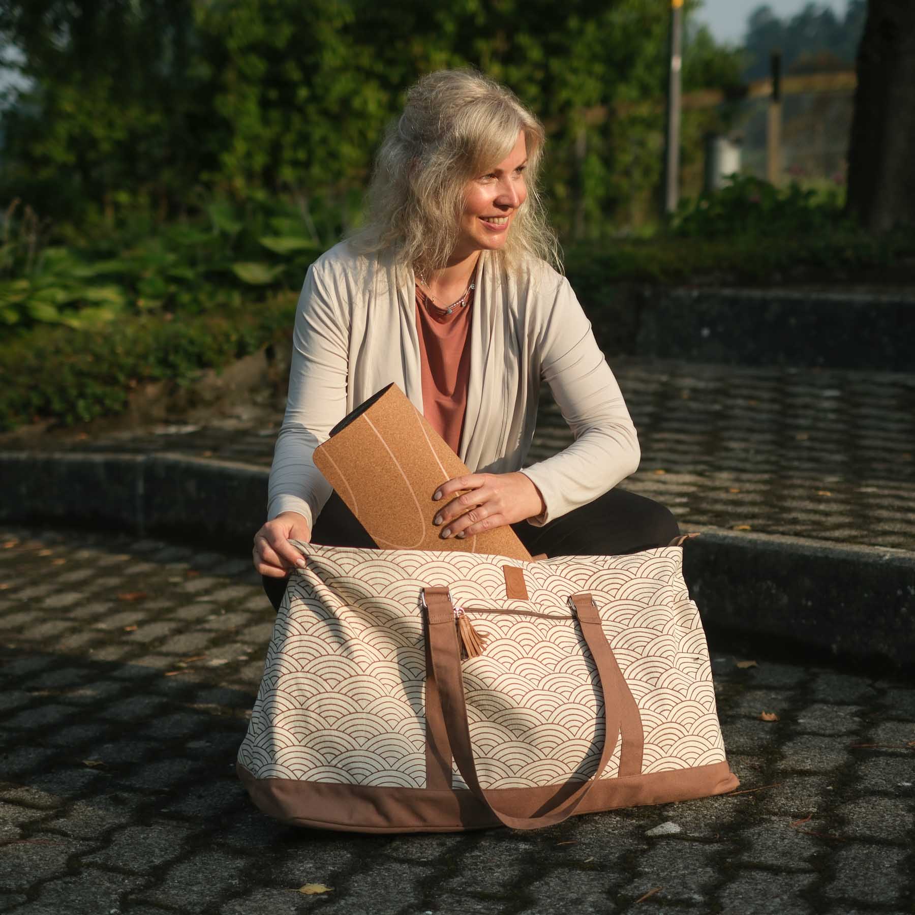 Borsa yoga grande - Borsa da viaggio Waves marrone-terra