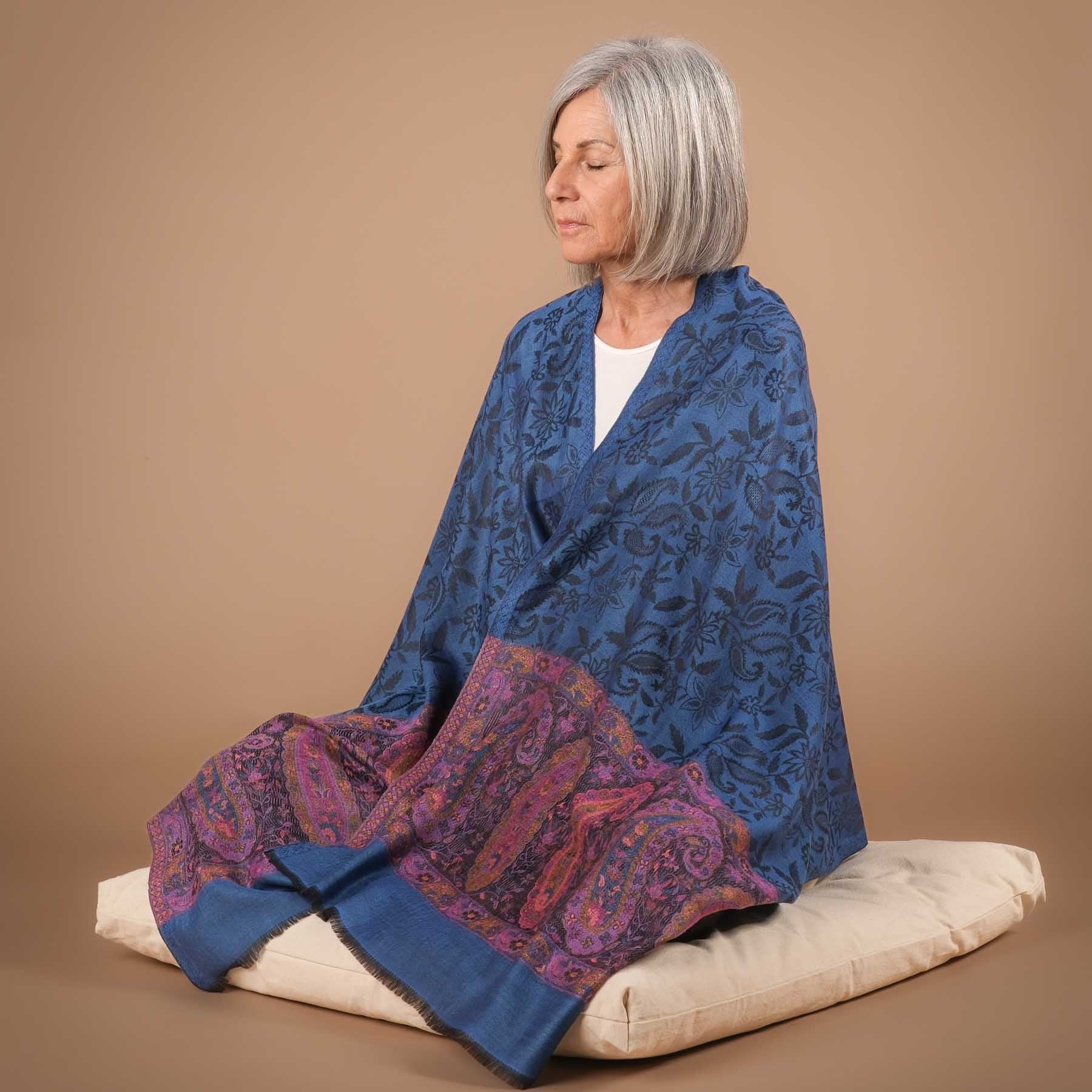 Scialle da meditazione sciarpa in lana fine Ariete