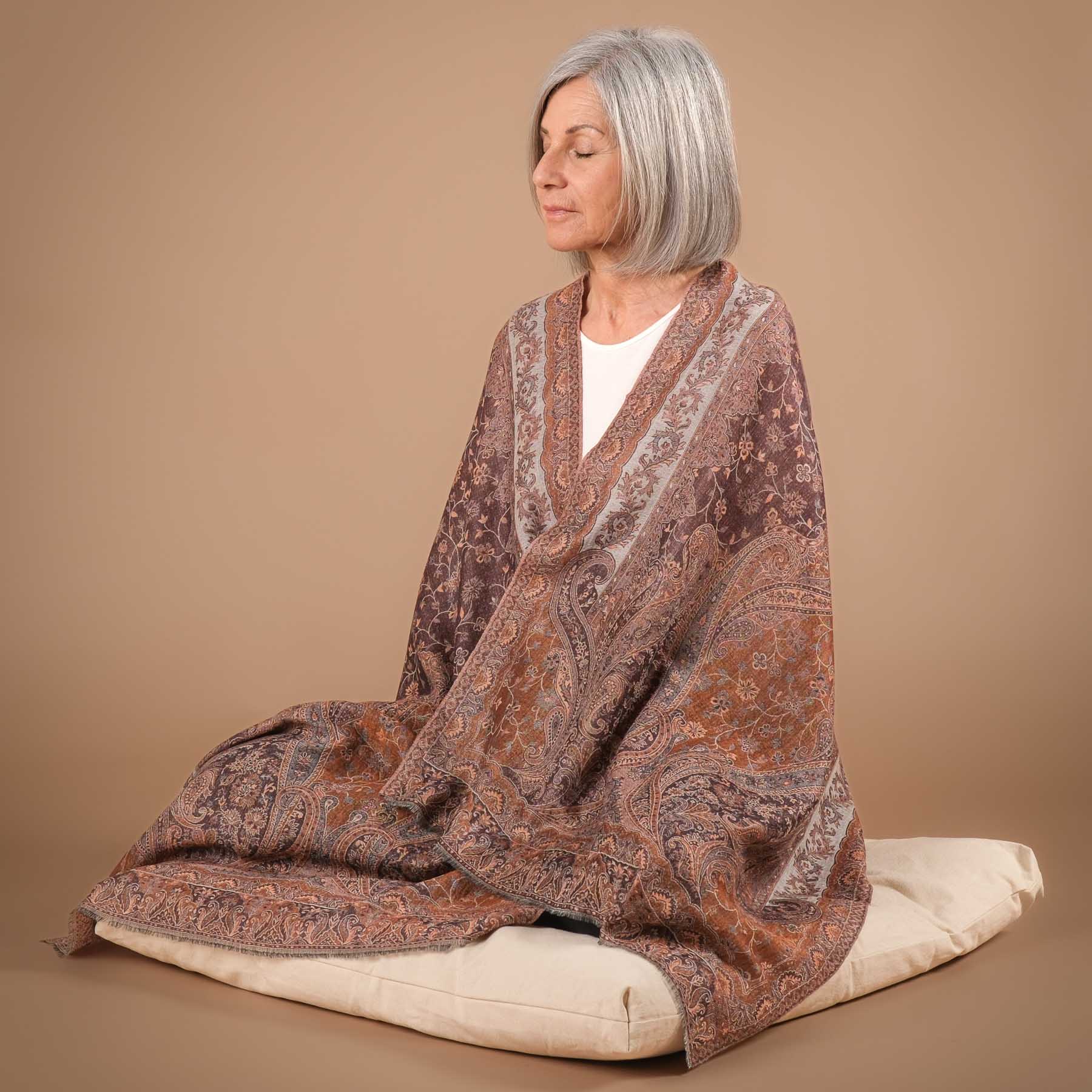 Sciarpa scialle da meditazione in lana fine Arjuna