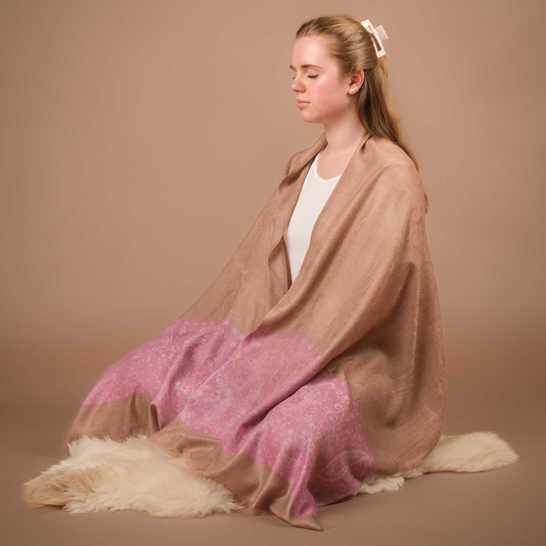 Scialle da meditazione in lana fine Sweet Sand