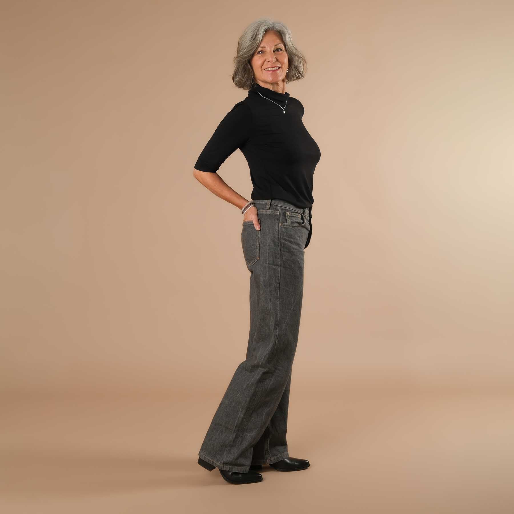 Camicia yoga con collo a dolcevita e manica corta nera